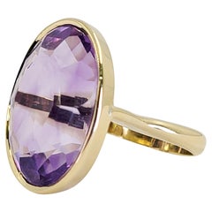 Vintage Large Yellow Gold Oval Amethyst Cocktail Ring