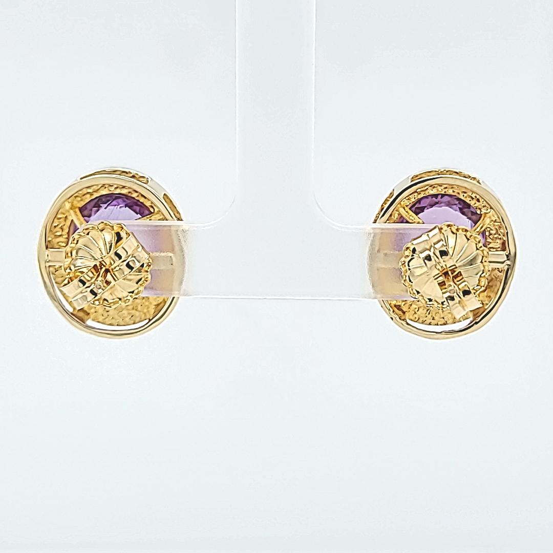 Large Yellow Gold Oval Bezel Amethyst Stud Earrings In Good Condition For Sale In Coral Gables, FL