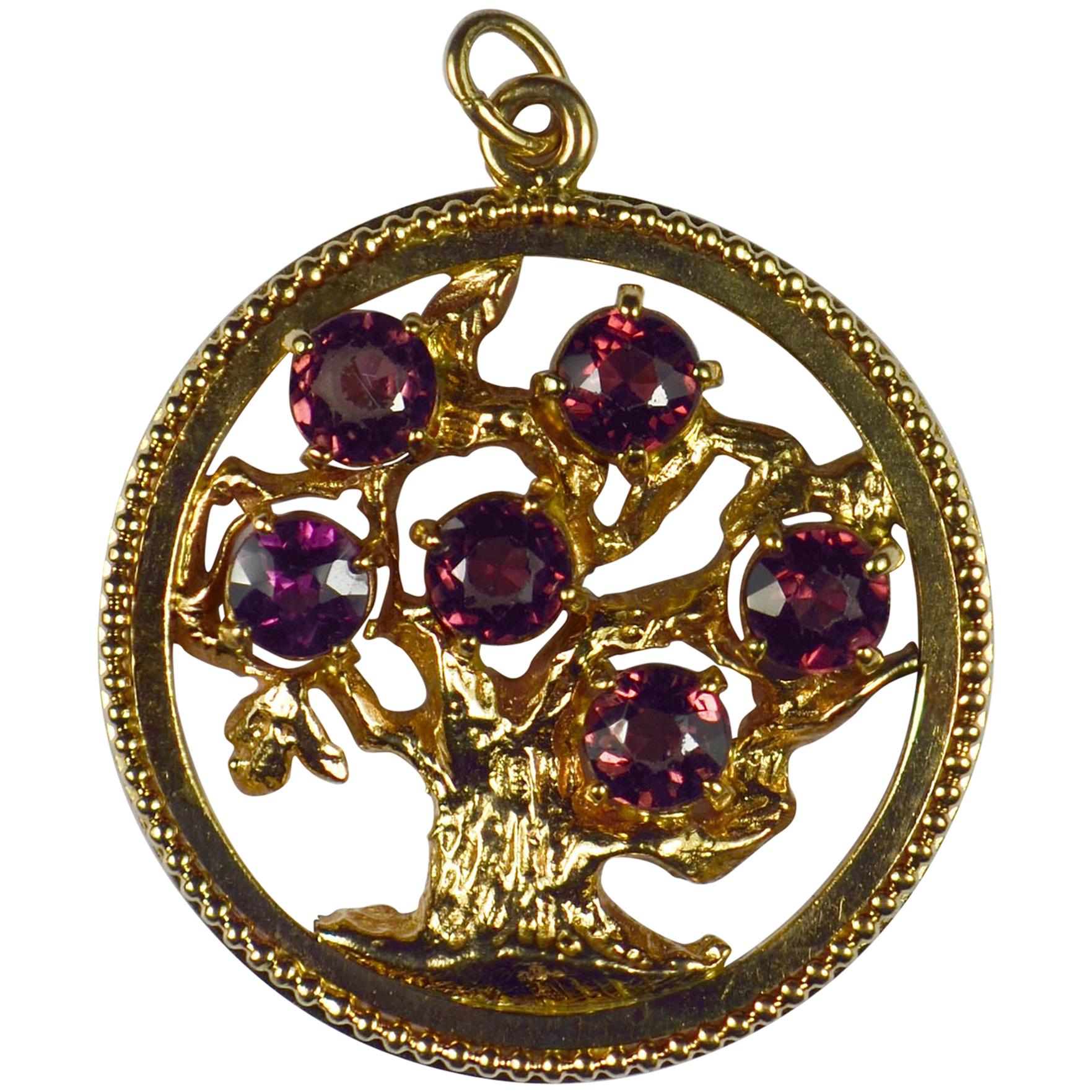 Grand pendentif breloque médaillon arbre de vie en or jaune et grenat rouge avec médaillon