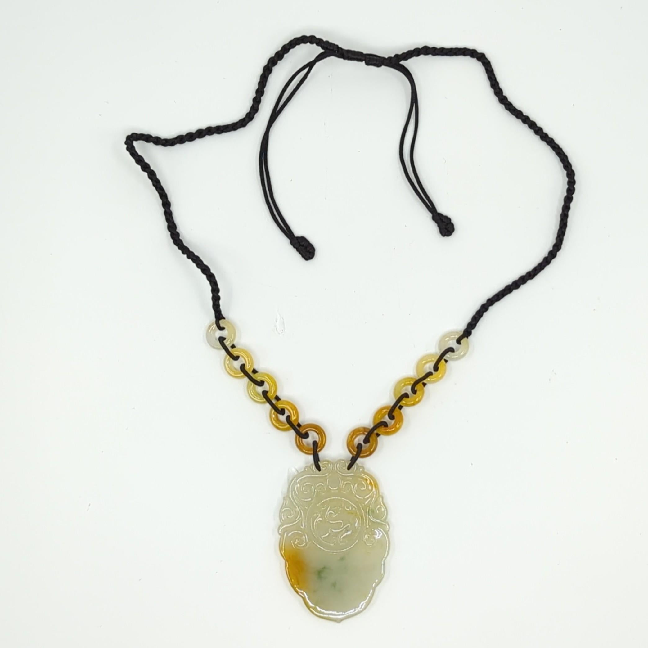 Artisan Grand collier pendentif perlé de jadéite jaune avec évaluation par un gemmologue du GIA en vente