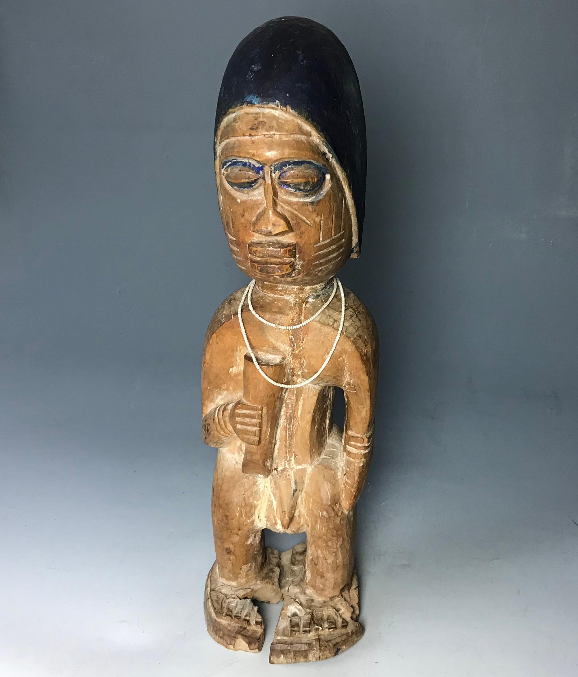 Nigeriano Grande figura di santuario rituale Yoruba Abeokuta Nigeria African Tribal Art   in vendita