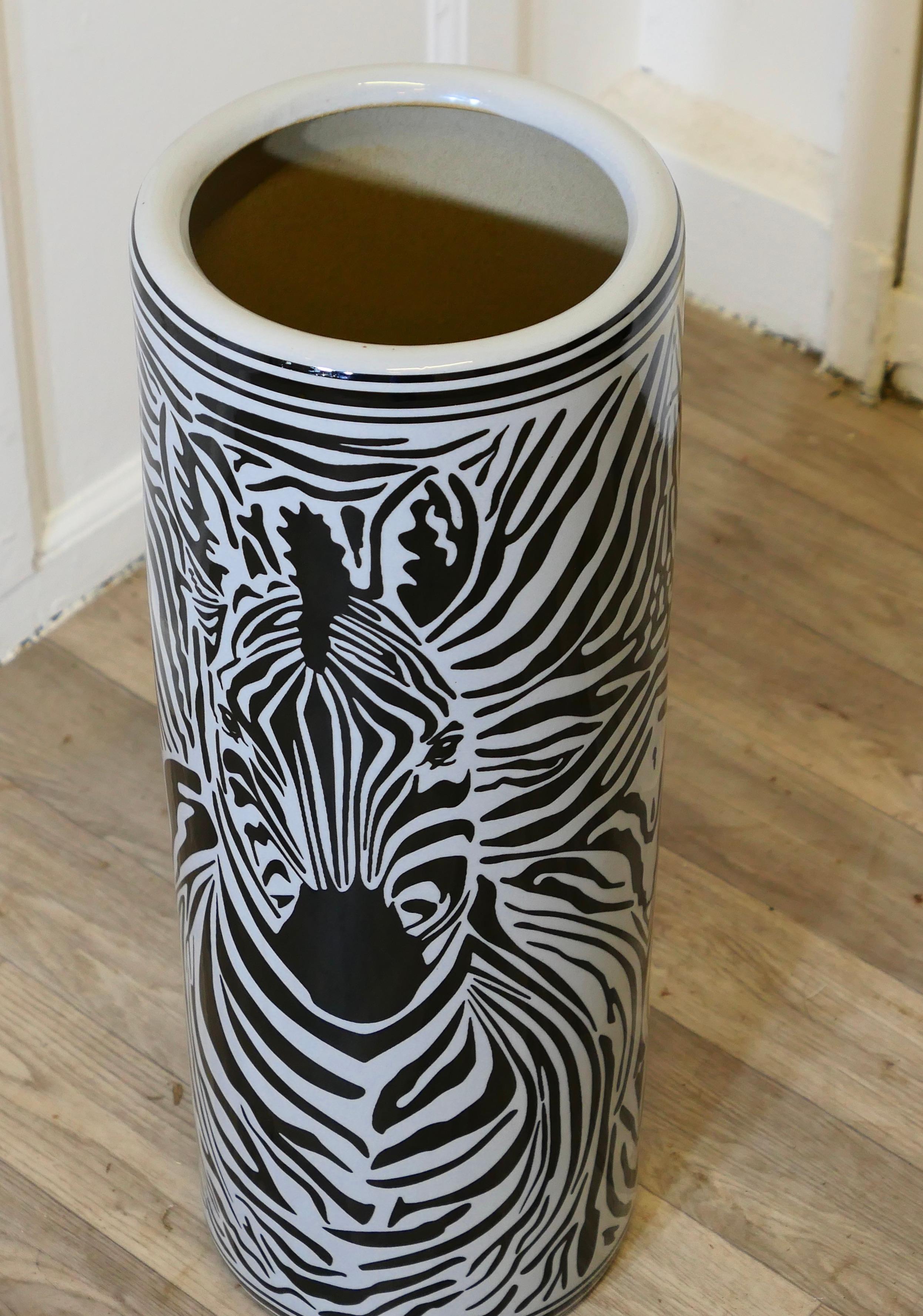 Large Zebra Design Floor Vase, Umbrella Stand In Good Condition For Sale In Godshill, Isle of Wight