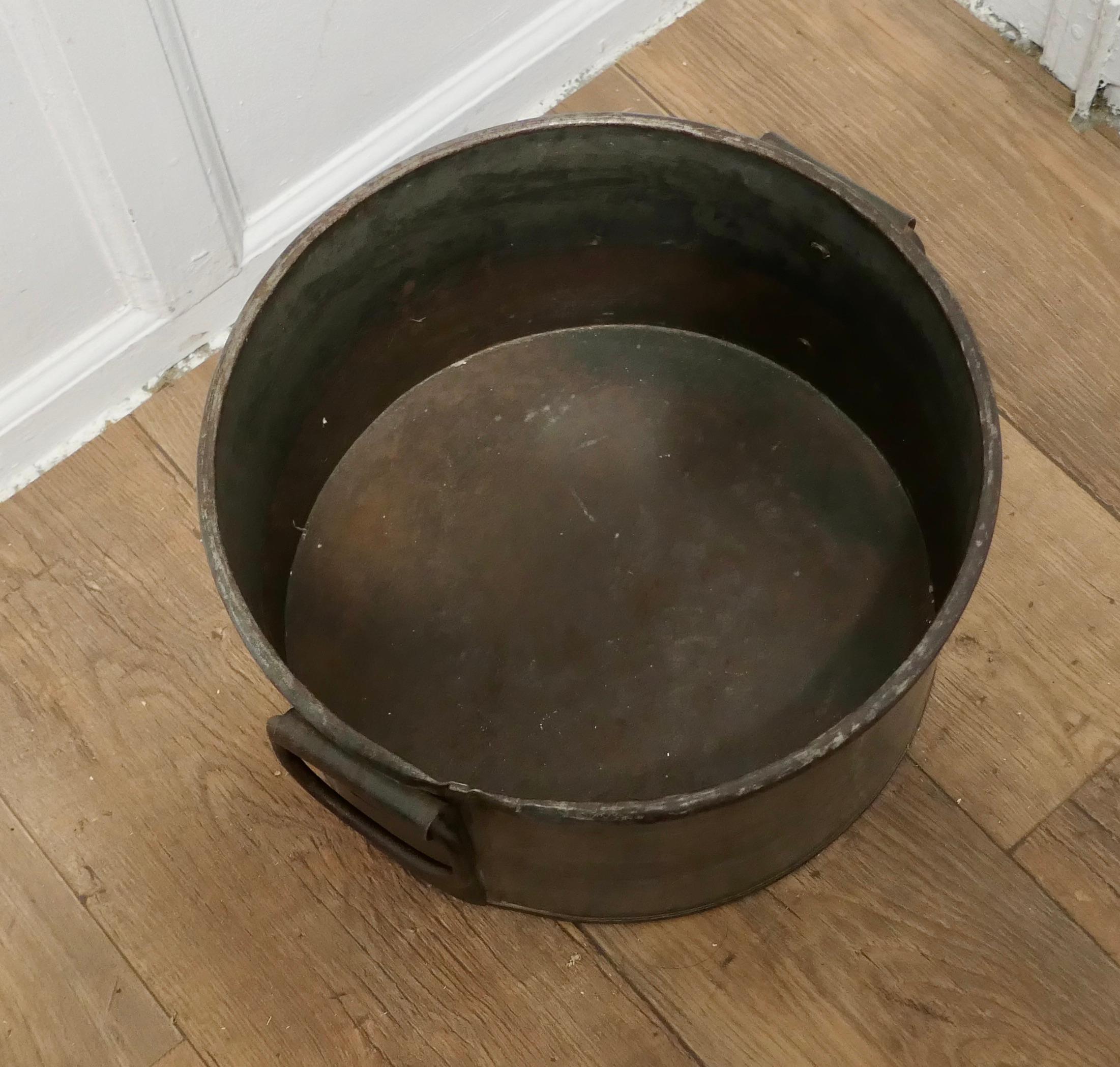 Large Zinc and Iron Cauldron Log Basket  This is a large galvanised pot   For Sale 1