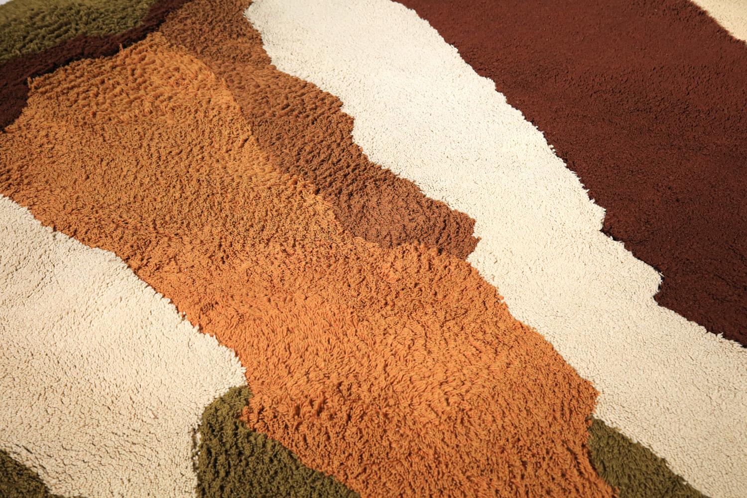 Großer Zirrus Adoros Dralon-Teppich aus den 70er/80er Jahren Polyacryl (Ende des 20. Jahrhunderts) im Angebot