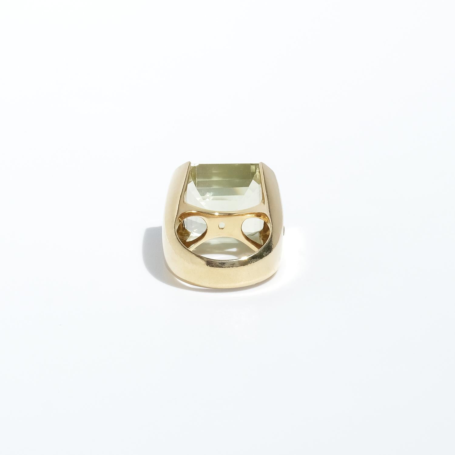 Large18K Gold and Heliodor Vintage Cocktail Ring by K Karlsson Made 1990s For Sale 2