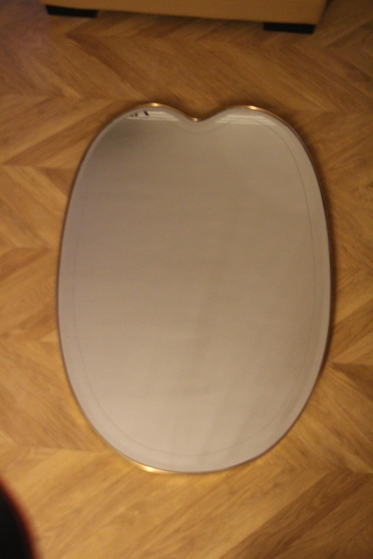 Large 1950's Modernist Shaped Brass Wall Mirror, Heart Shaped, Gio Ponti Style For Sale 5