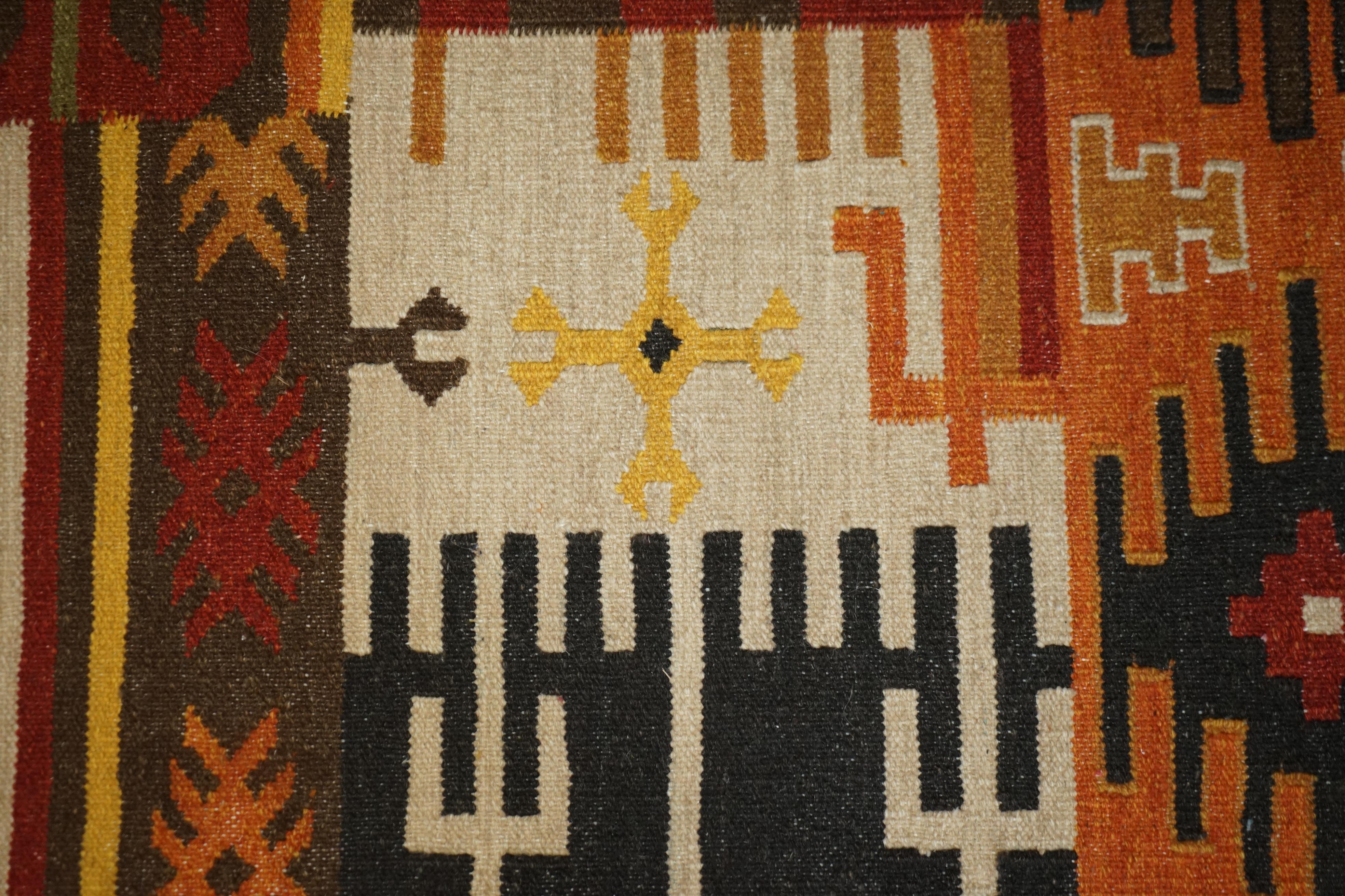 Großer handgewebter mehrfarbiger Kelim-Teppich mit Blumenmuster im Angebot 13