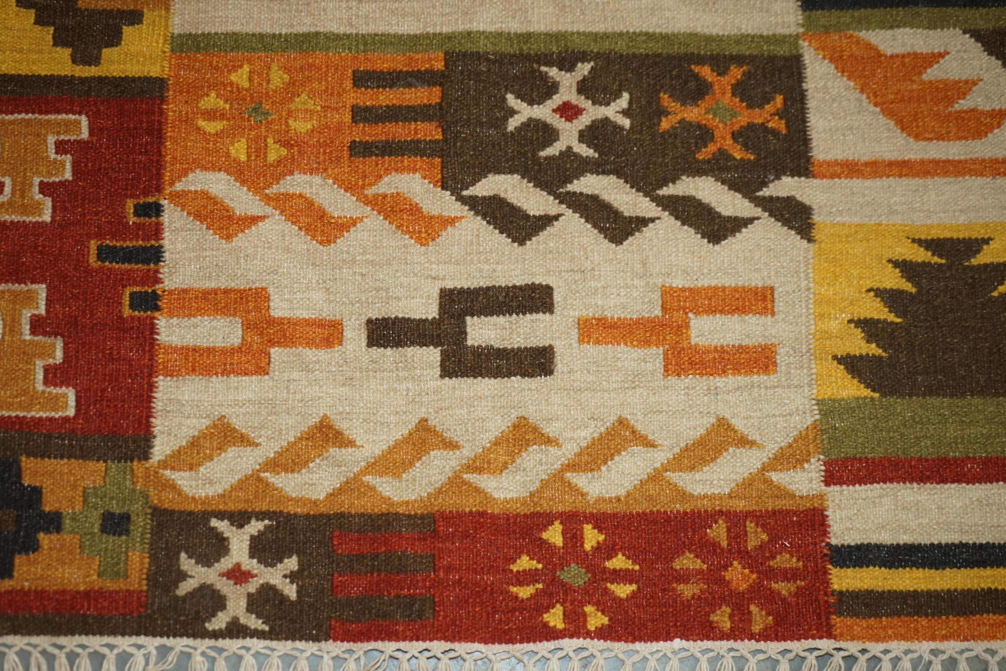 Grande Rug & Kilim intrecciato a mano e multicolore / Tappeto floreale con aspetto di albero in vendita 2