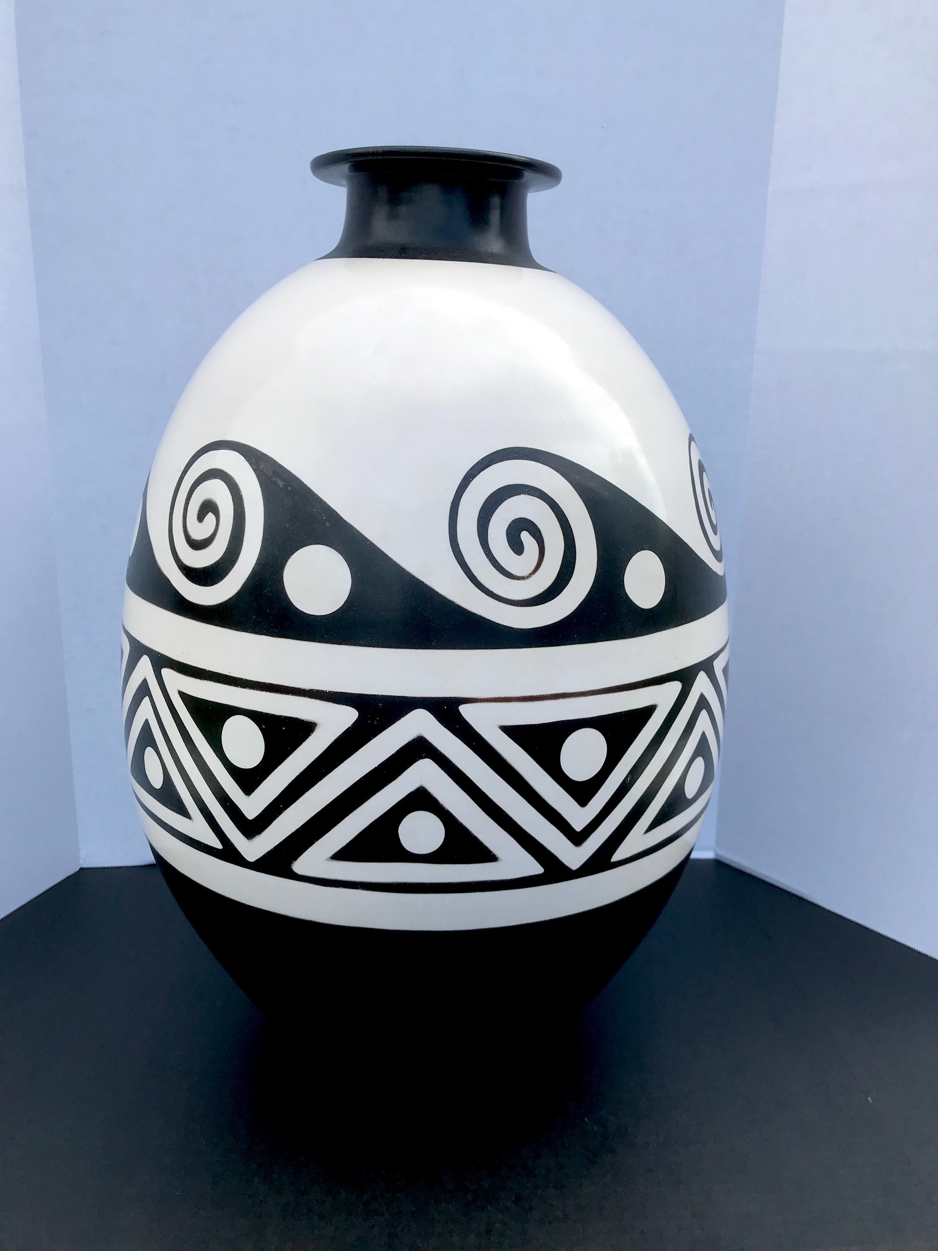 Large French Art Deco Pottery Black and White Vase For Sale 3