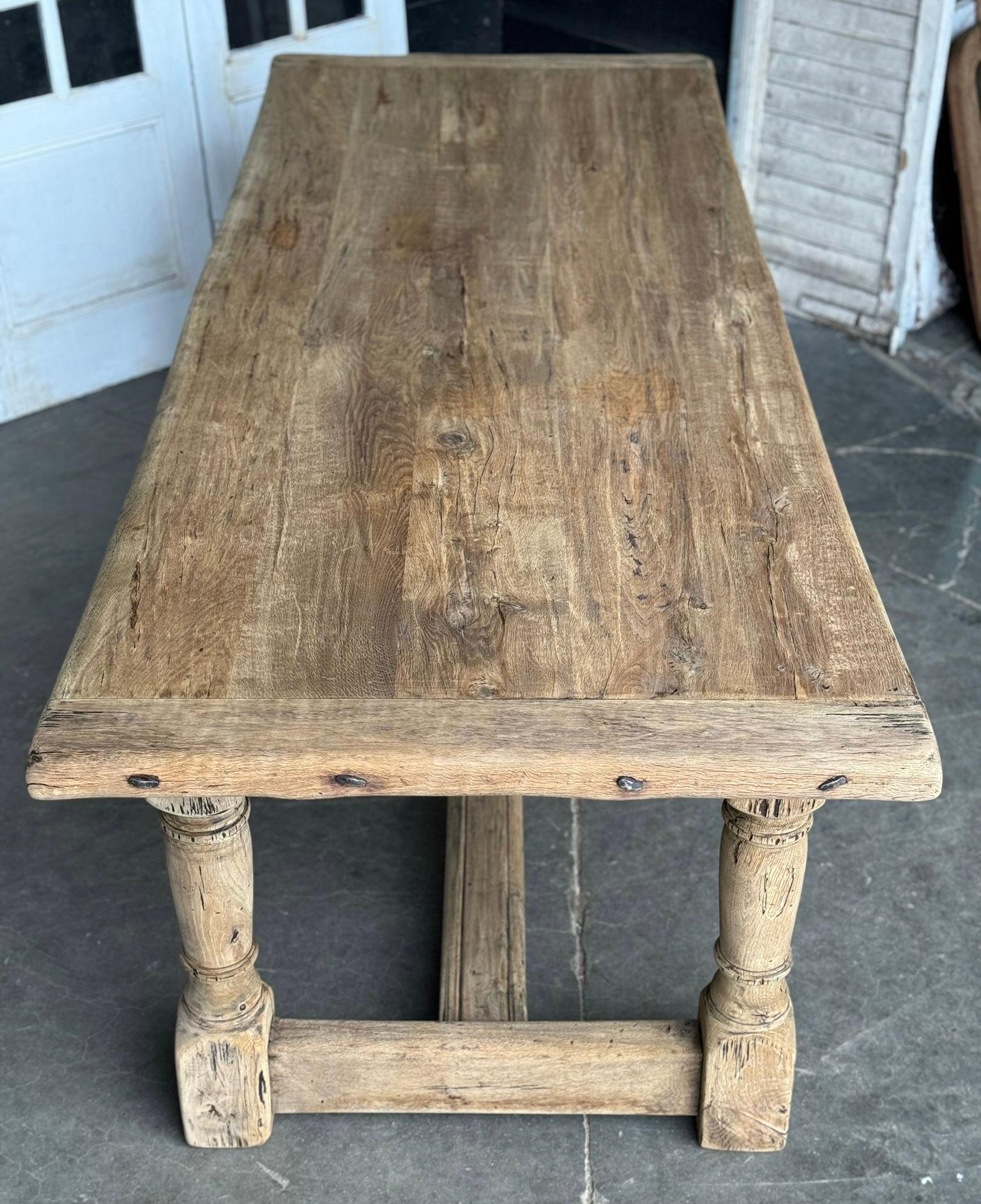 Larger Quality Bleached Oak Farmhouse Dining Table  13