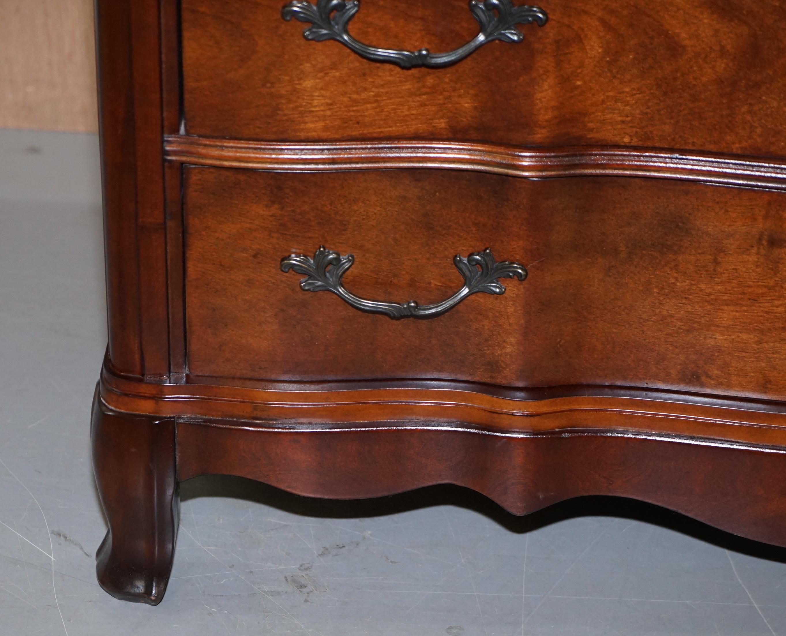 Larger Serpentine Fronted Ralph Lauren American Hardwood Chest of Drawers 2