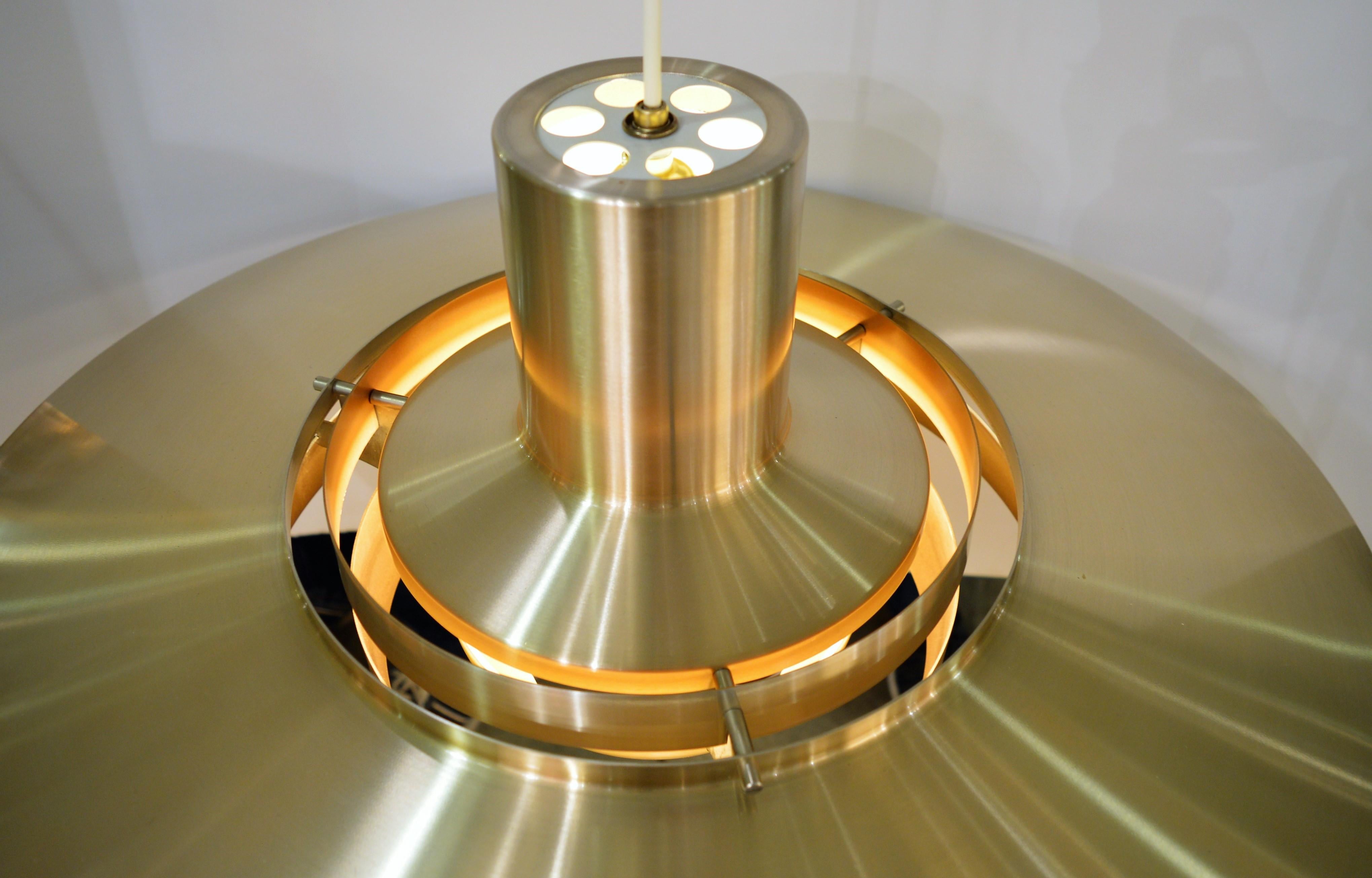 Largest Diameter Metal Pendant Light by Jørgen Kastholm & Preben Fabricius In Good Condition In New Westminster, British Columbia