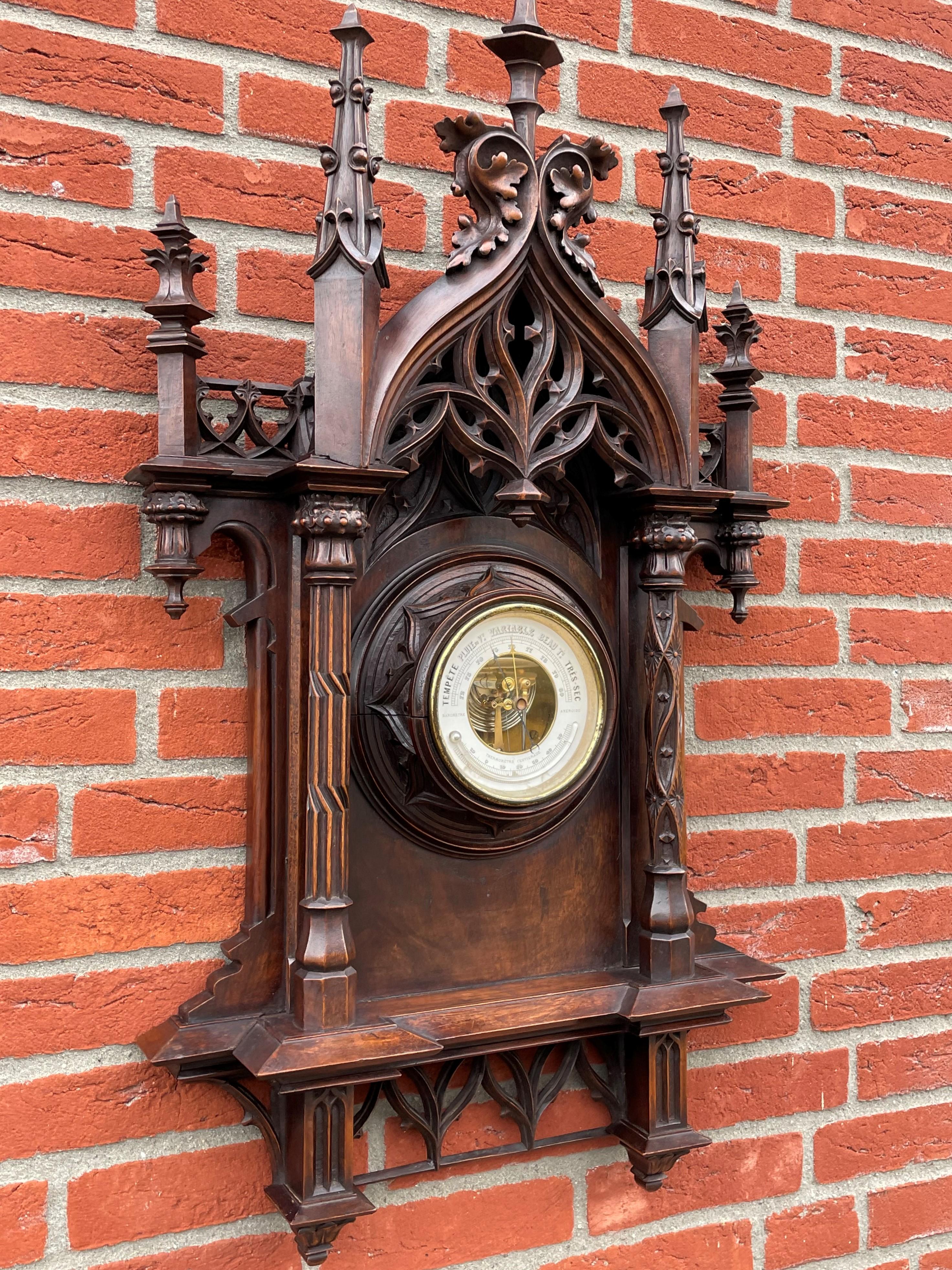 Größtes antikes & hochwertiges handgeschnitztes Barometer & Thermometer der Gotik-Revival-Zeit (Neugotik) im Angebot