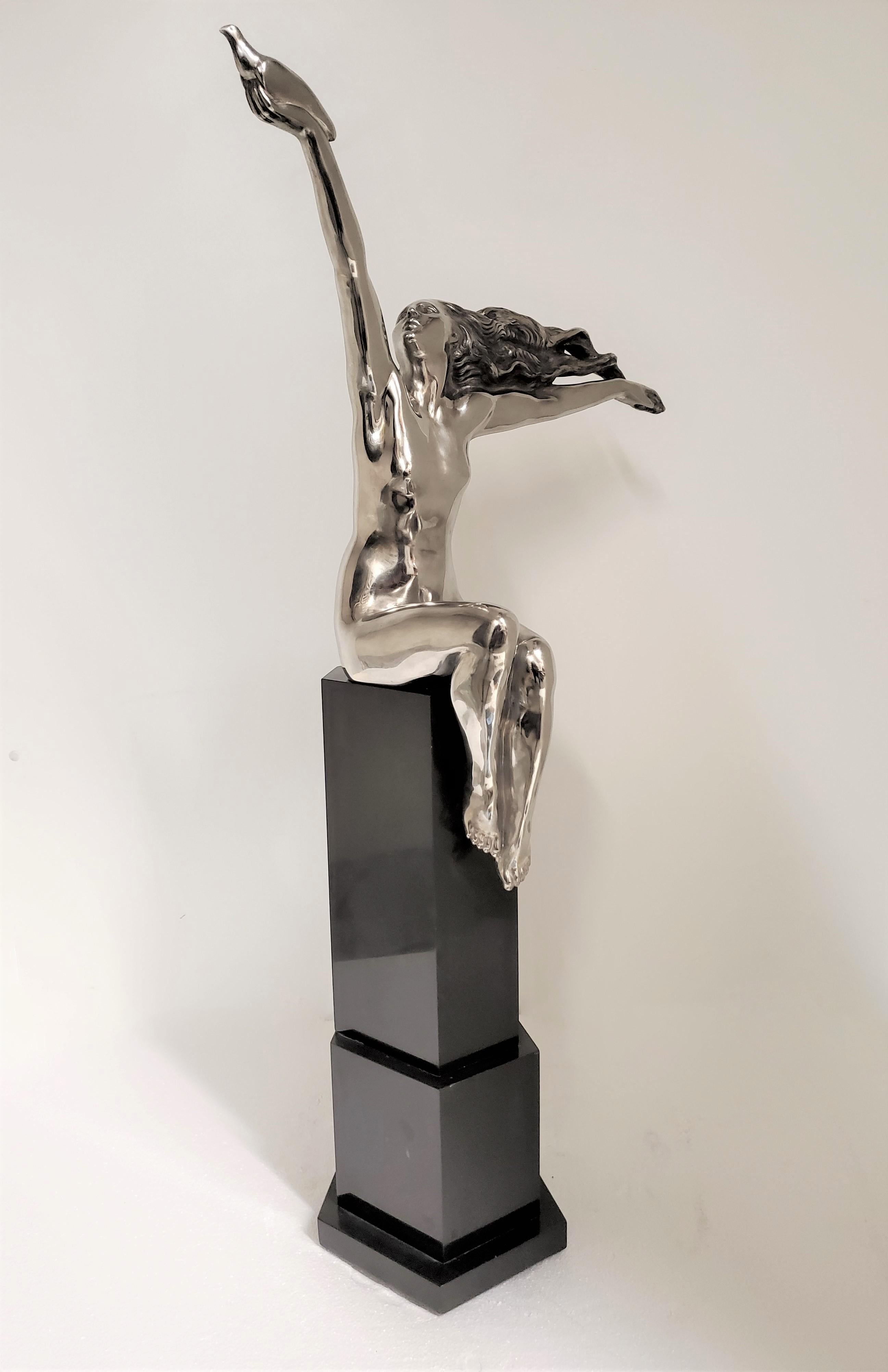 Original-Art-Déco-Skulptur Gennarelli aus vernickelter Bronze in höchster Größe, Gennarelli im Angebot 7