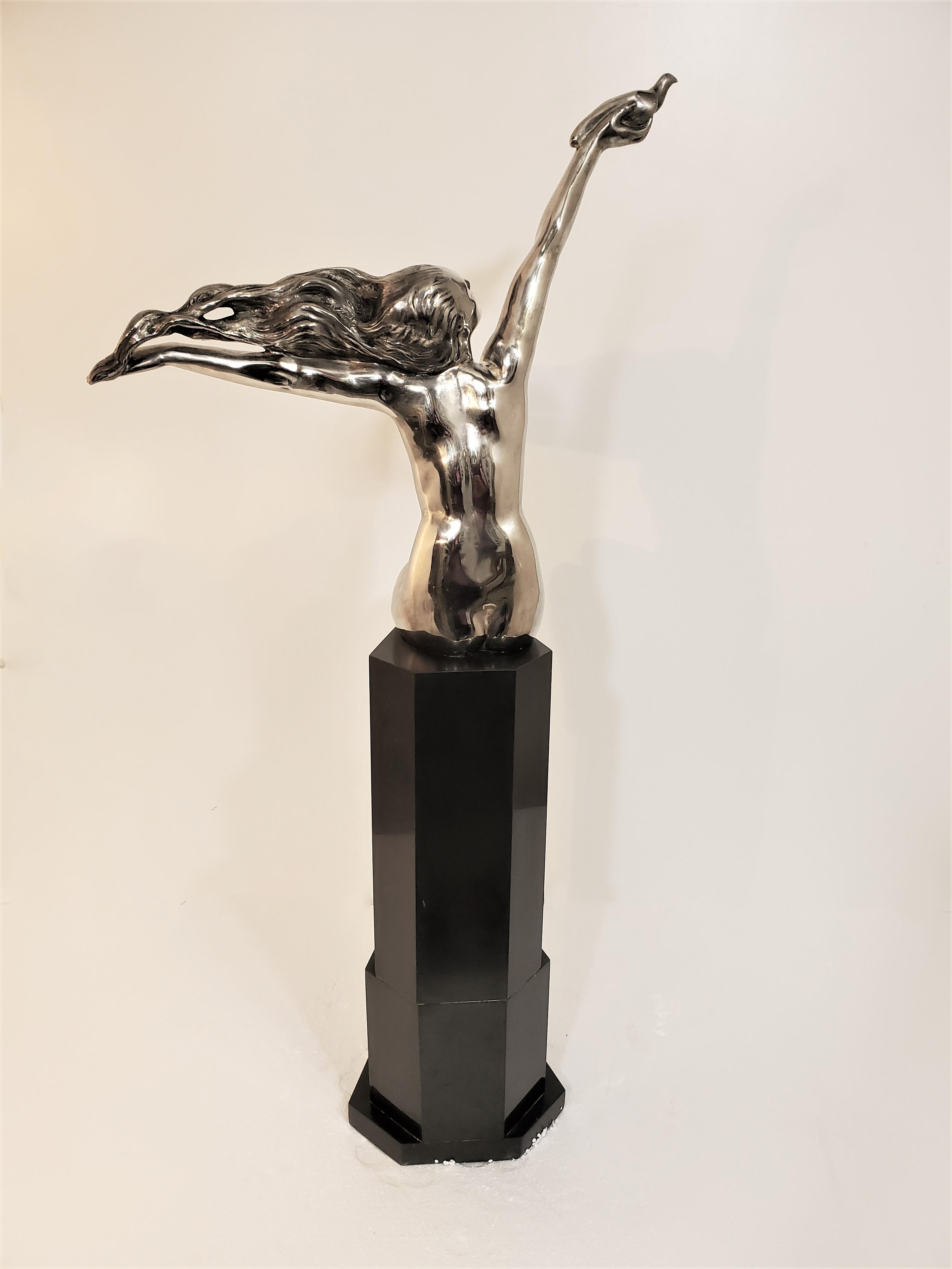 Original-Art-Déco-Skulptur Gennarelli aus vernickelter Bronze in höchster Größe, Gennarelli im Angebot 1