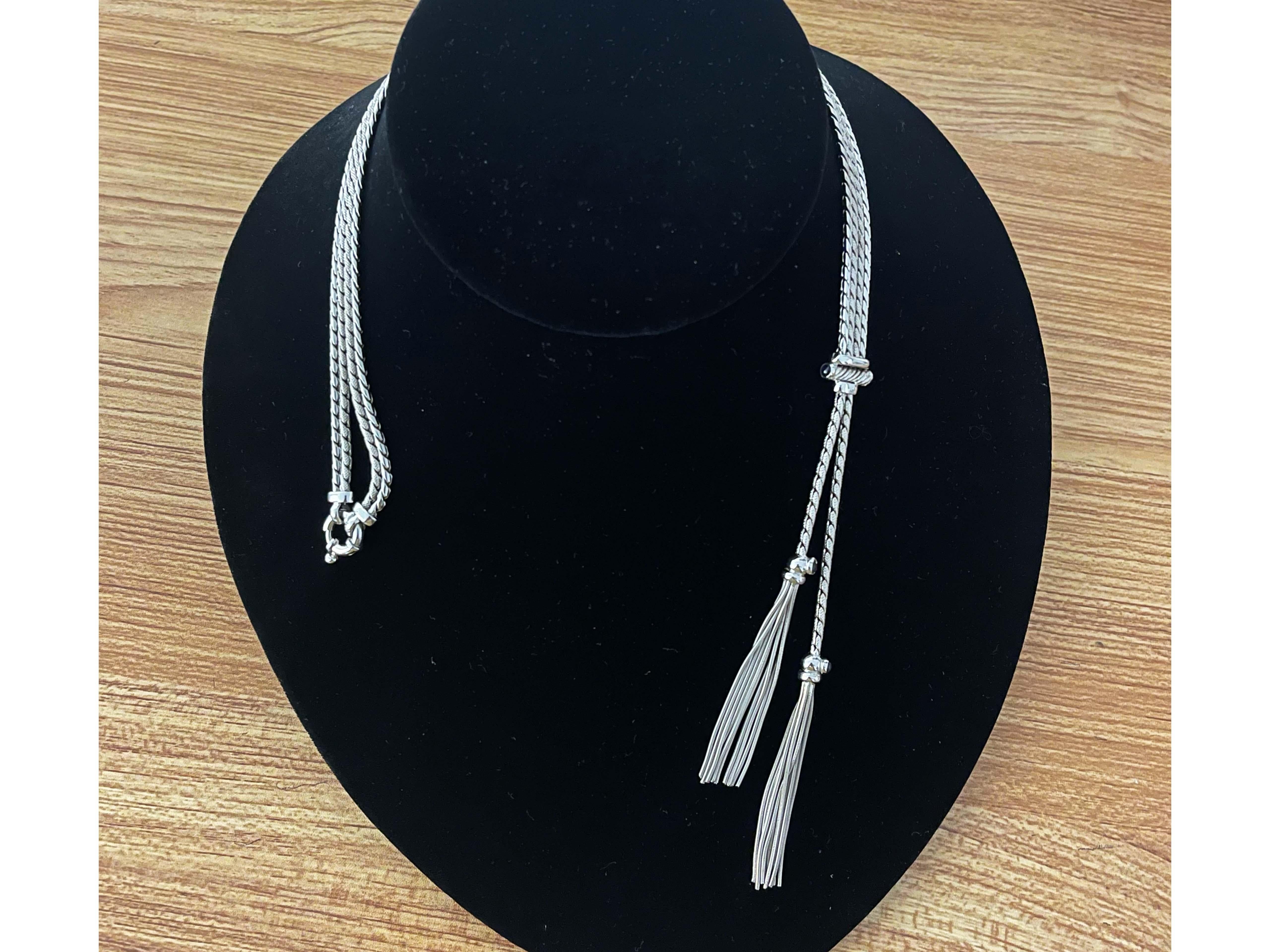 Lariette Tassle Necklace with Blue Sapphires in 14k White Gold For Sale 1