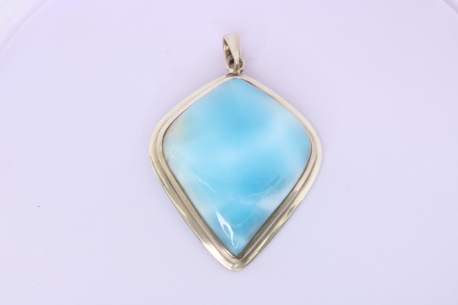 Contemporaneo Ciondolo di larimar in argento sterling 925 in vendita