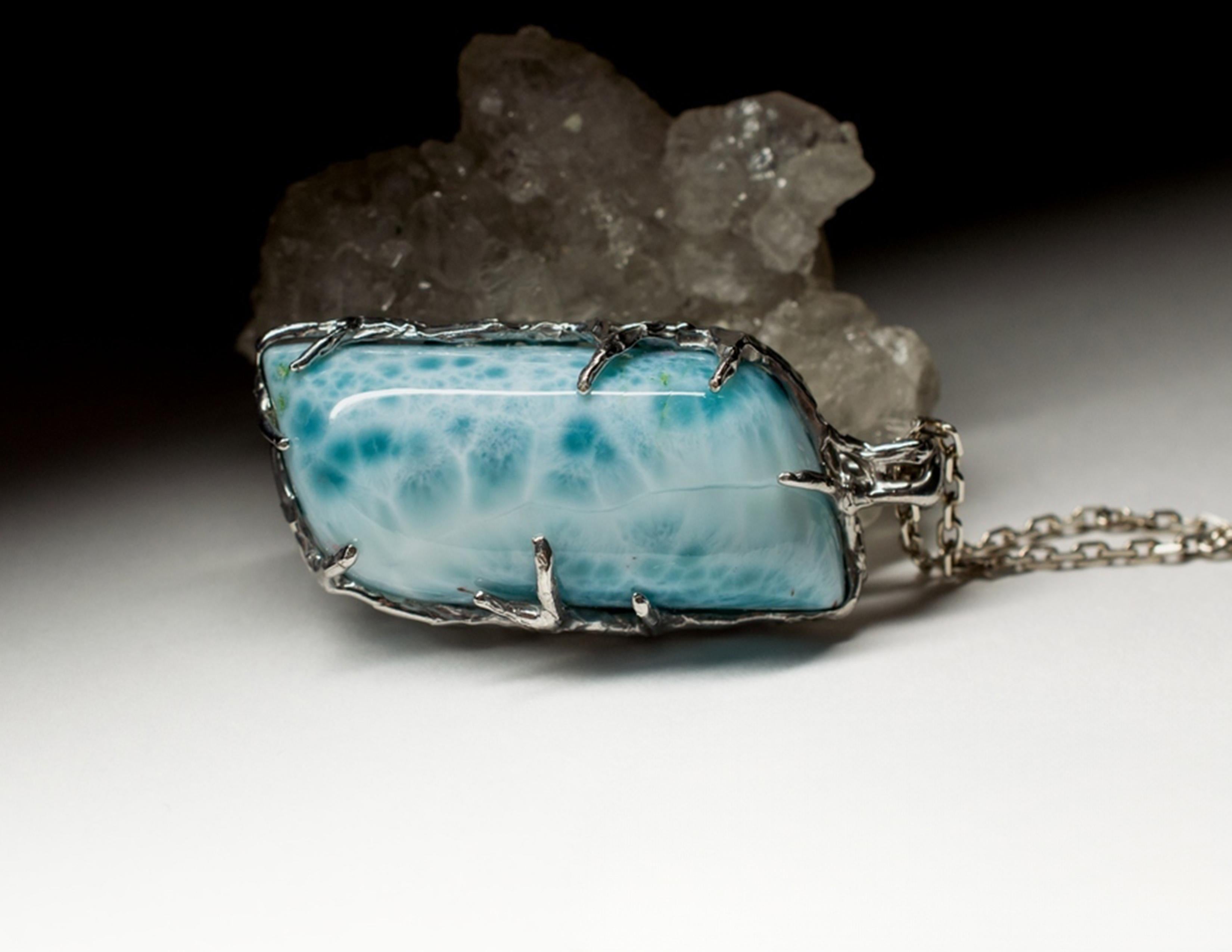 Cabochon Larimar Collana in argento Ciondolo blu Regalo per una persona speciale Anniversario di matrimonio in vendita