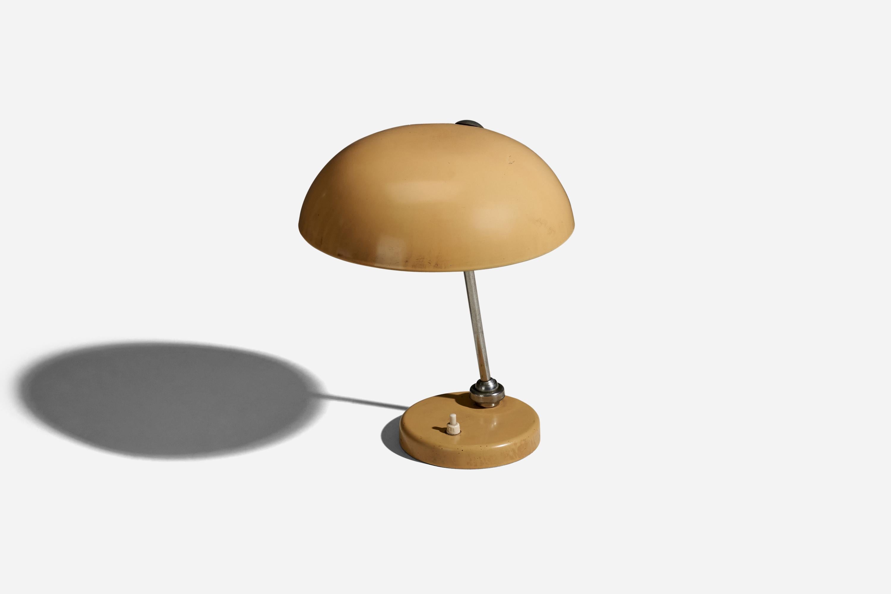 Mid-Century Modern Lariolux, Adjustable Table Lamp, Metal, Italy, 1950s For Sale