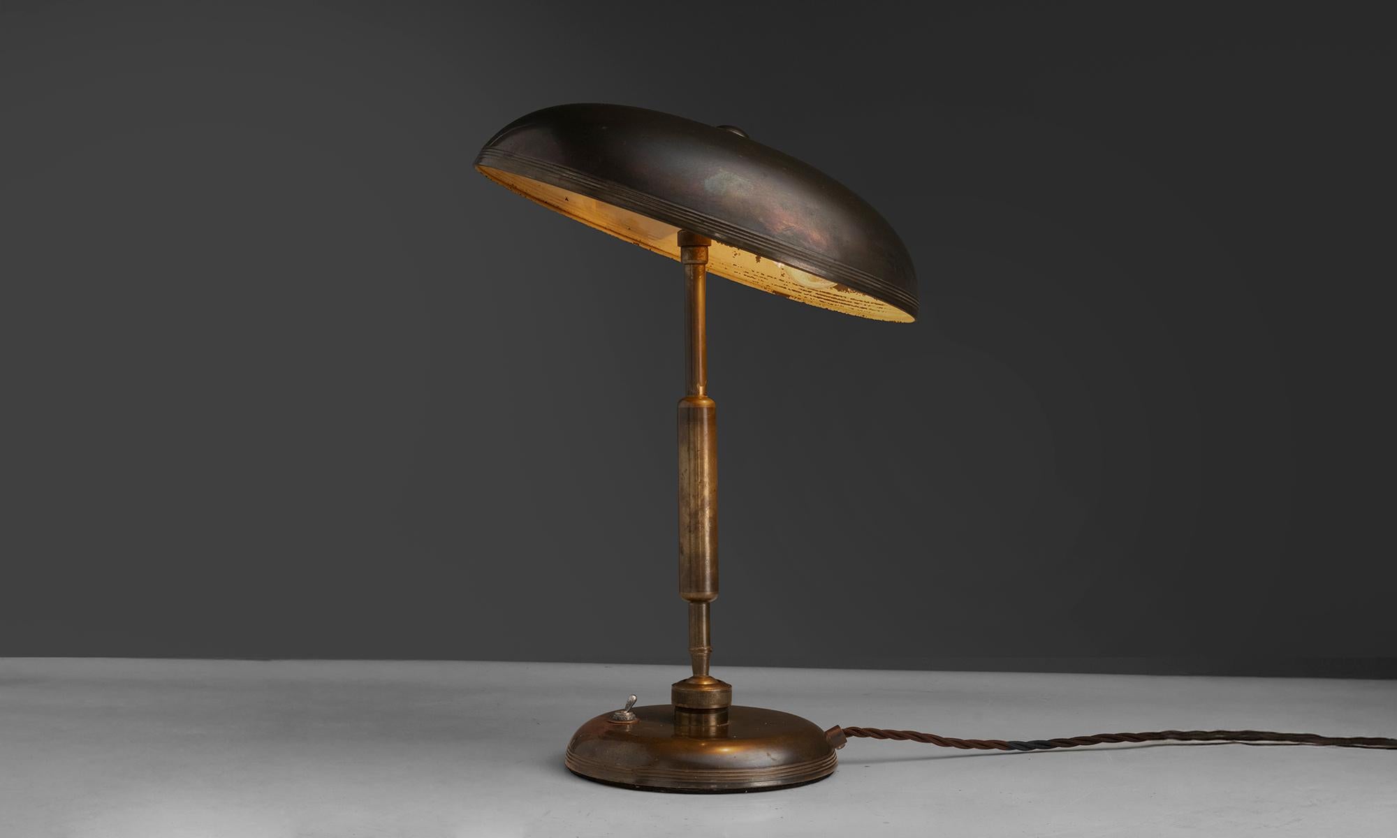Lariolux Desk Lamp, Italy circa 1940 For Sale 2