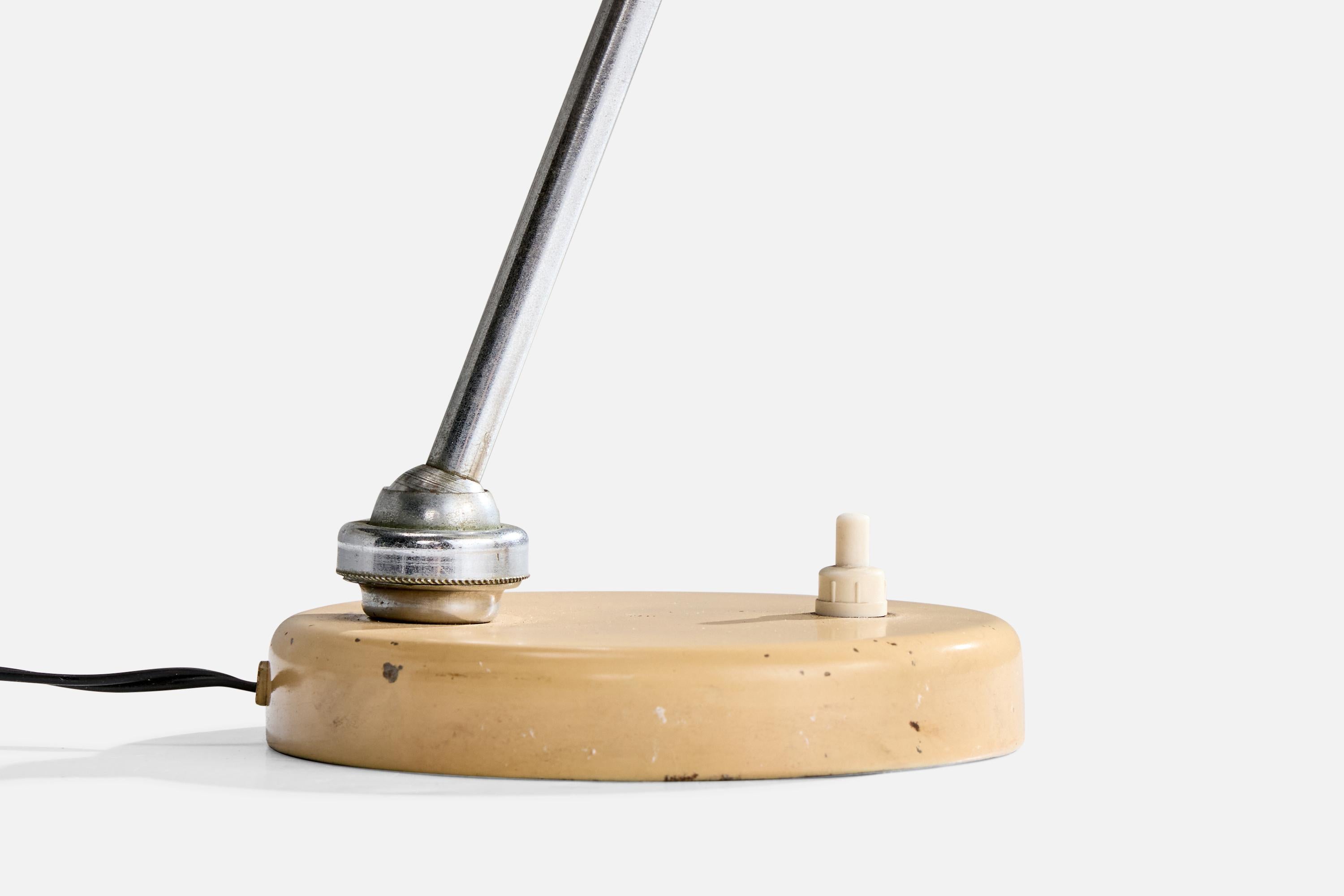 Lariolux, Table Lamp, Metal, Italy, 1950s For Sale 4
