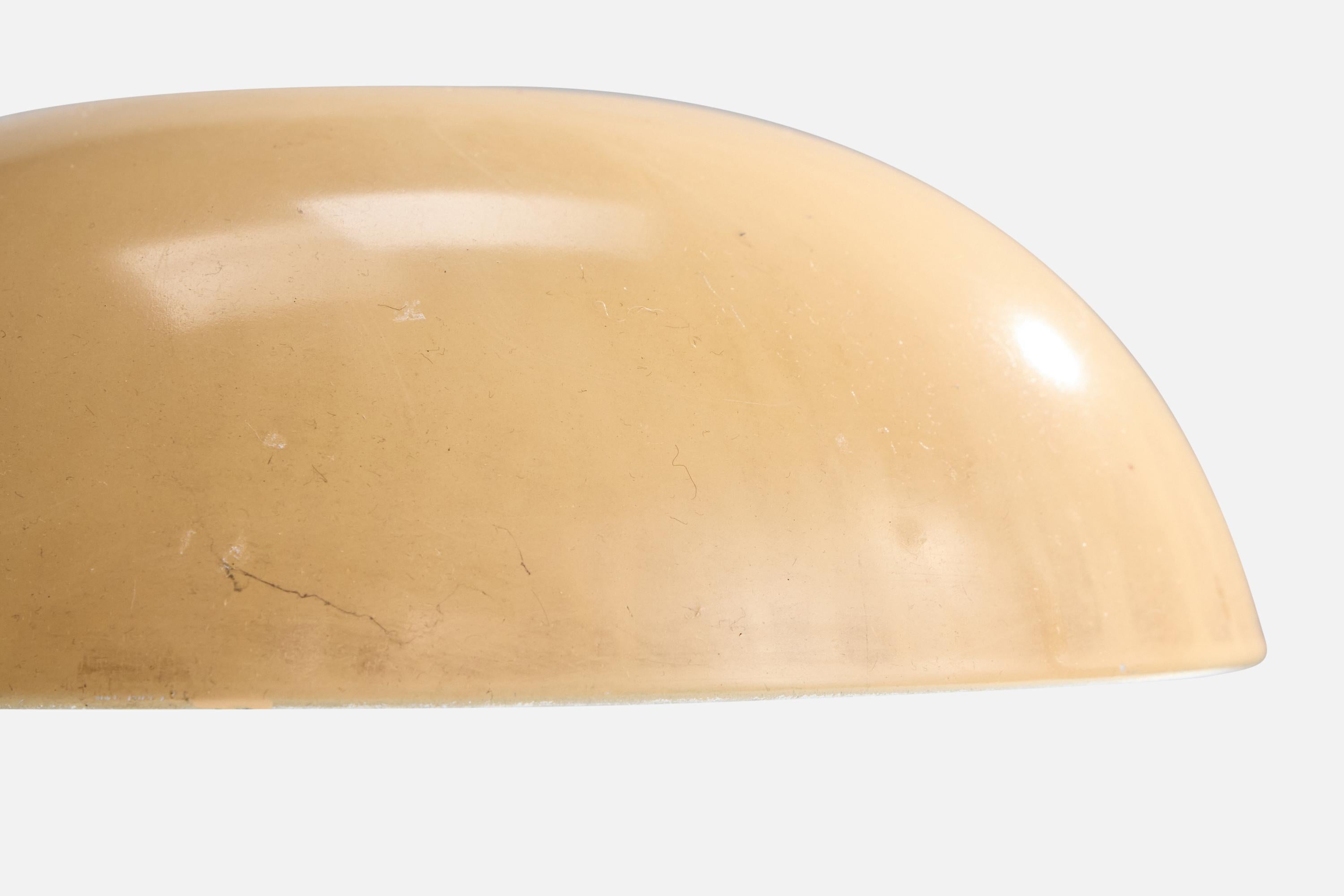 Lariolux, Table Lamp, Metal, Italy, 1950s In Good Condition For Sale In High Point, NC