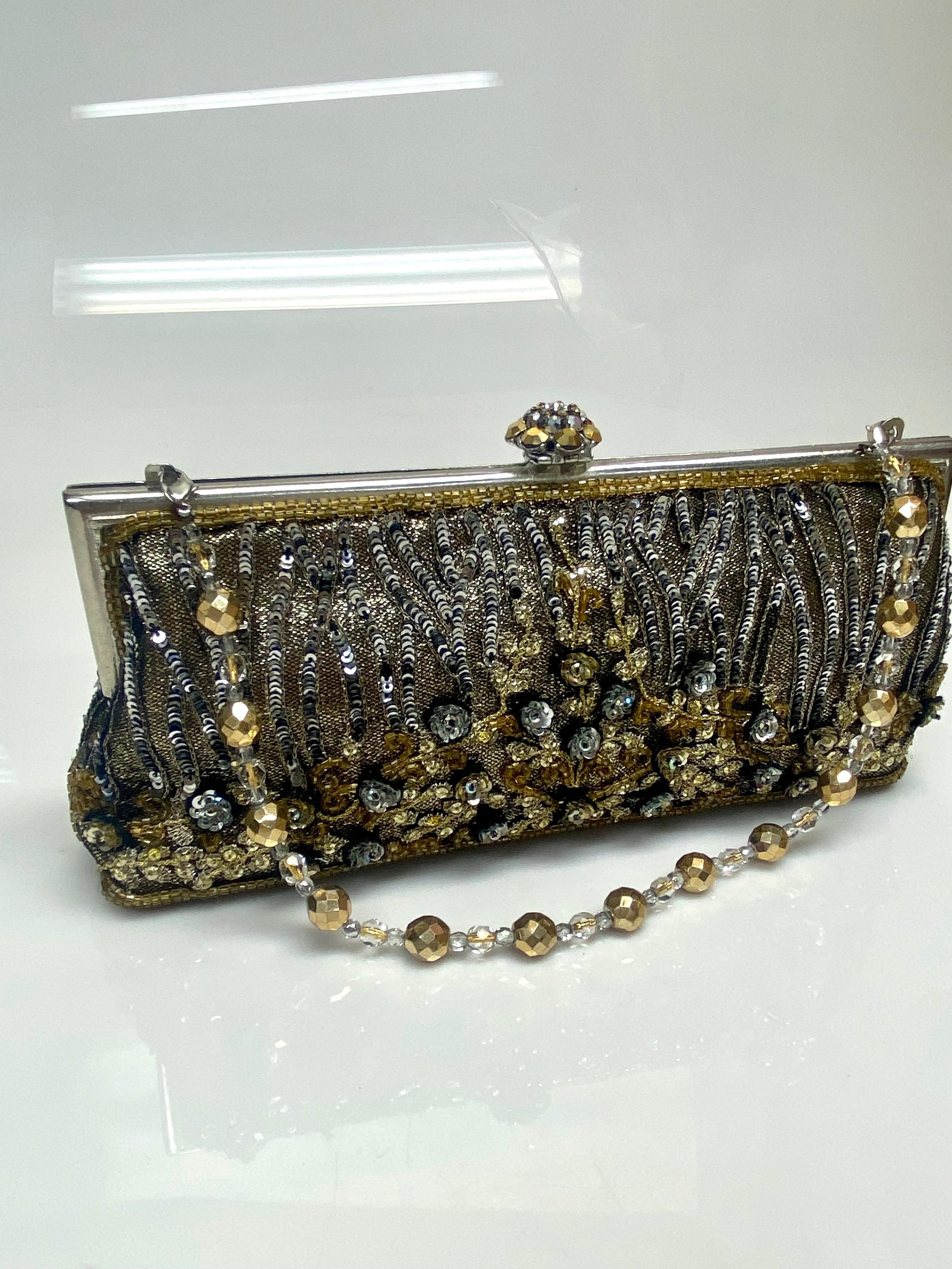 Larisa Barrera Metallic Beaded Evening bag In Excellent Condition For Sale In West Palm Beach, FL