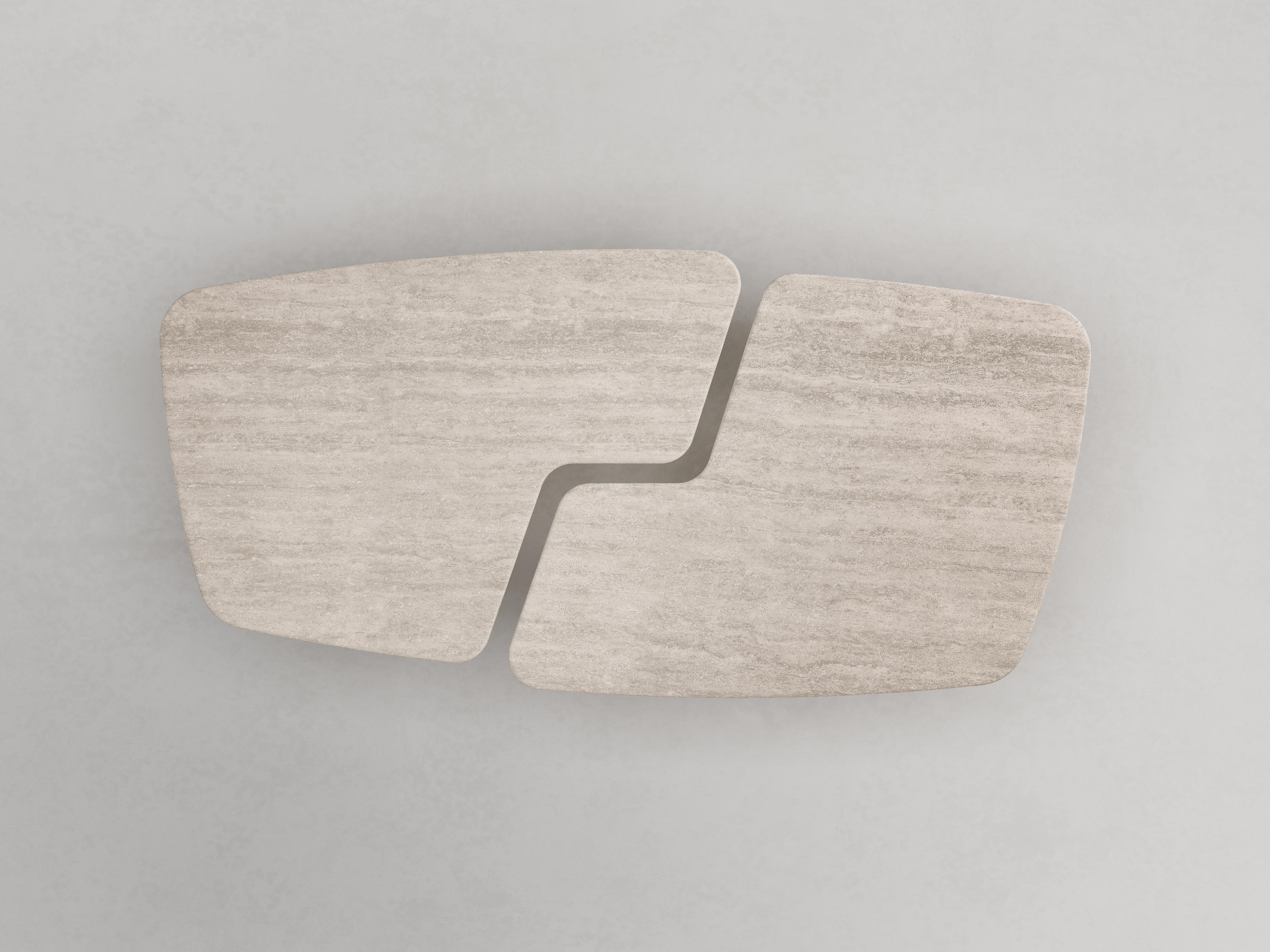 L'Armando Dining Table in Travertine Marble In condizioni Nuovo in vendita a Milano, IT