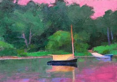 "Catboat, Martha's Vineyard" peinture à l'huile d'un voilier sur fond de coucher de soleil rose.