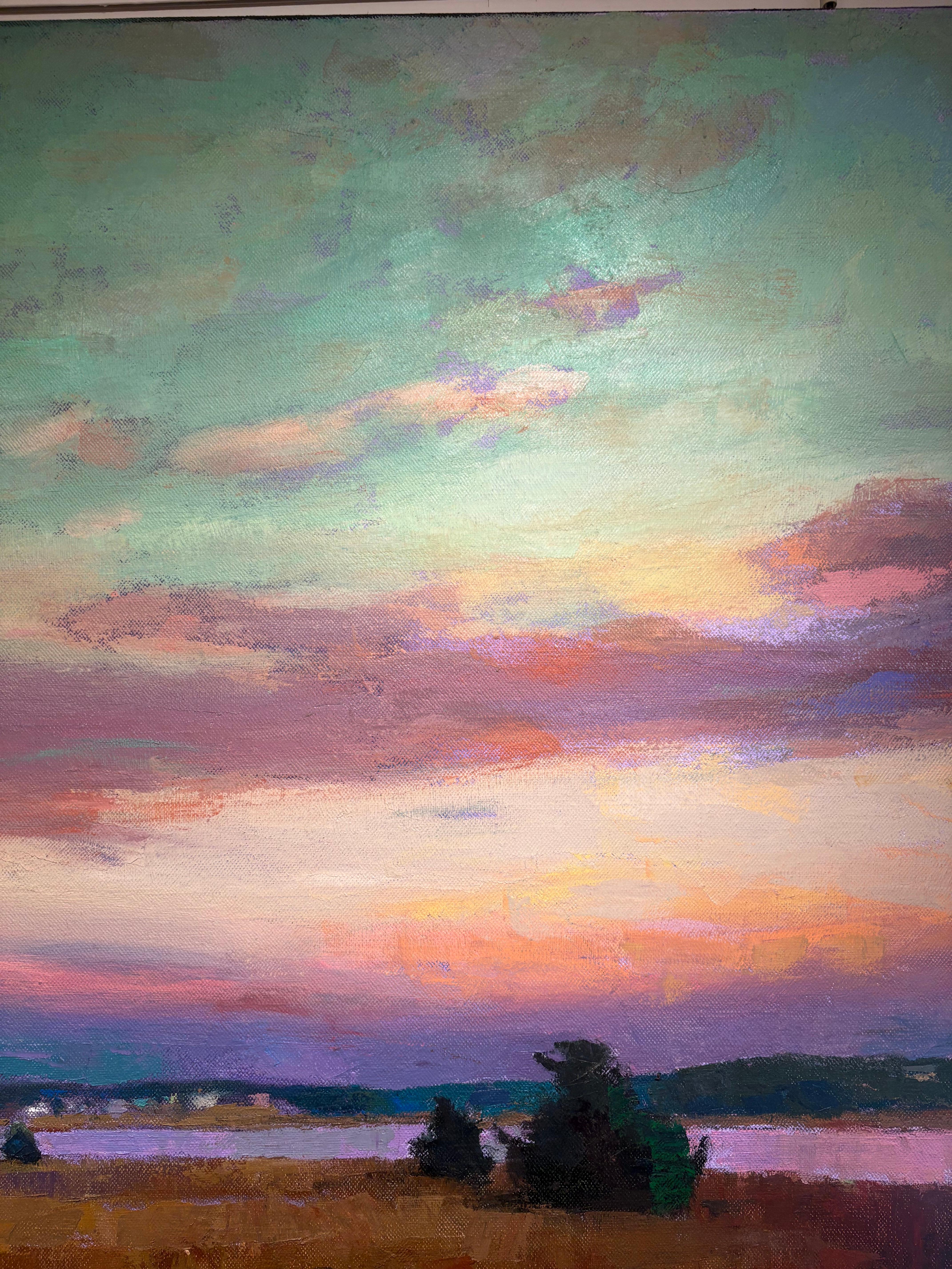 „Sunset Skies“ kühle blaue Himmel werden warm, wenn die Sonne über dem Wasser liegt (Zeitgenössisch), Painting, von Larry Horowitz