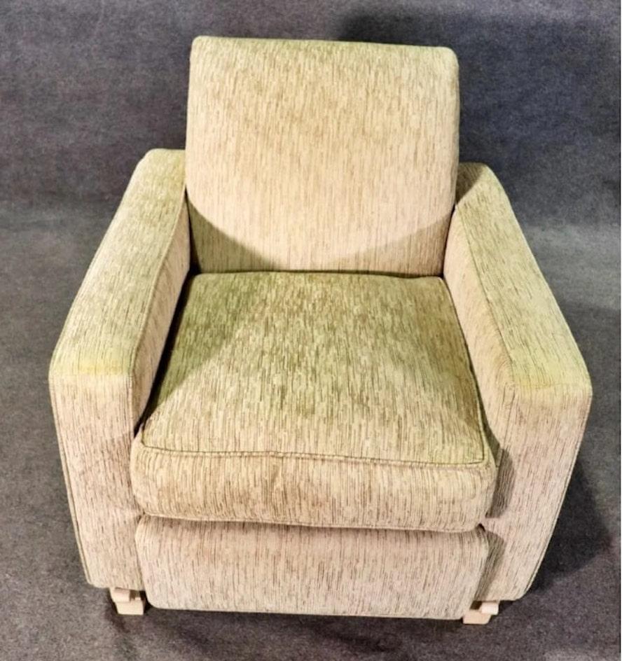 Larry Laslo a conçu des chaises pour Directional Bon état - En vente à Brooklyn, NY