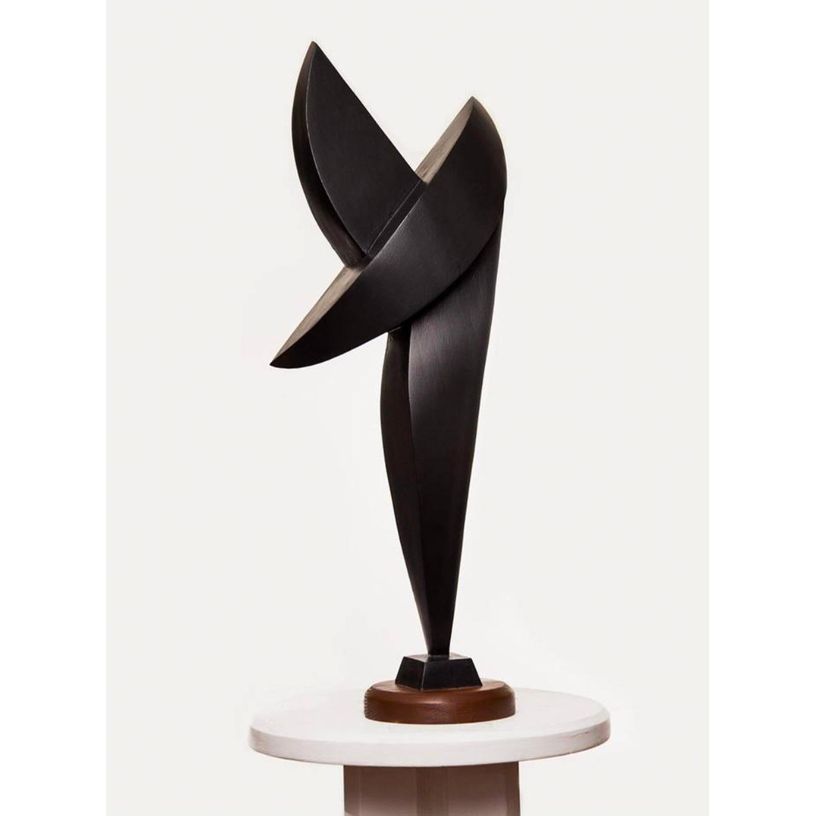 Larry Scaturro Abstract Sculpture - Moon Dancer