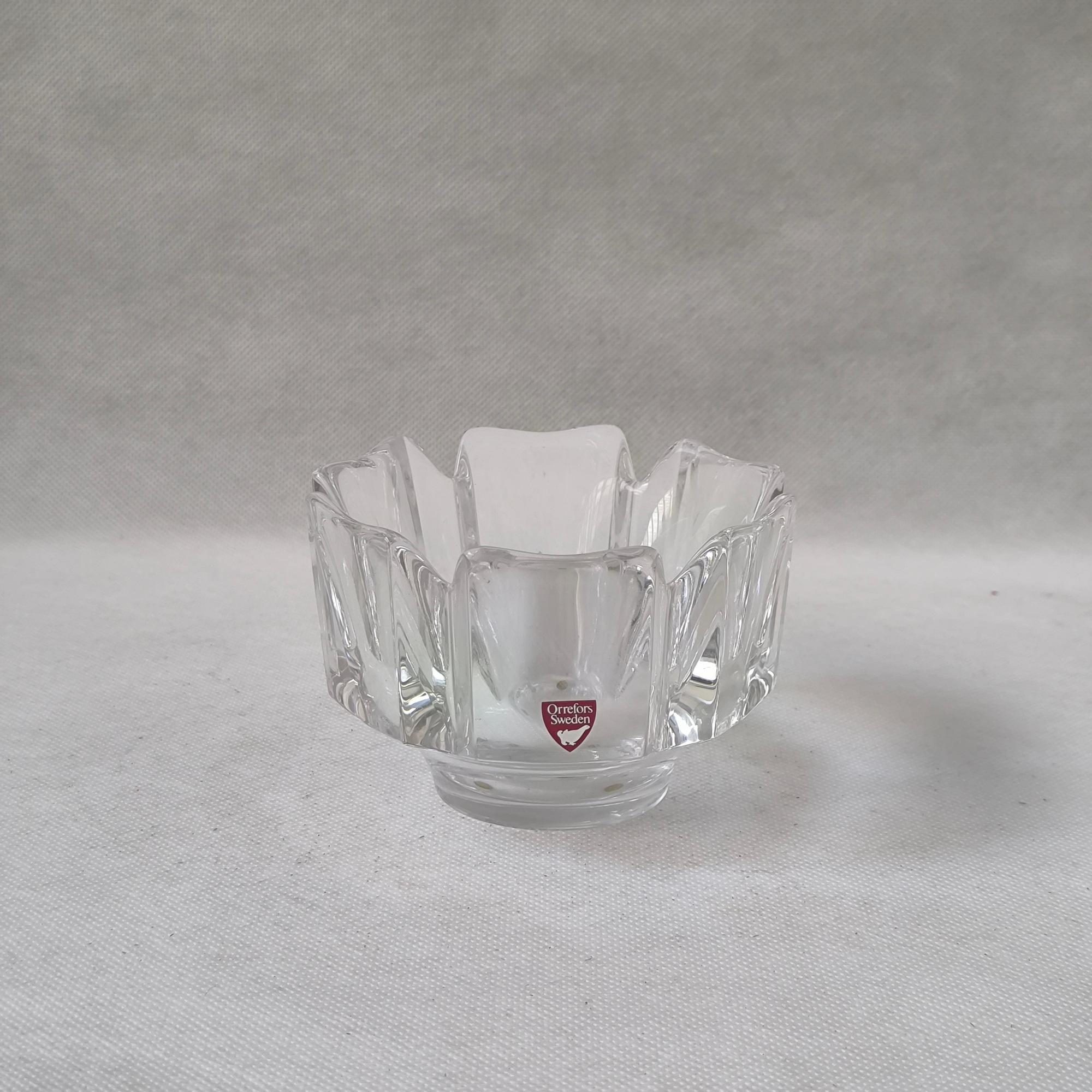 Mid-Century moderno Lars Hellsten Orrefors Ciotola a corona in cristallo 1960s in vendita