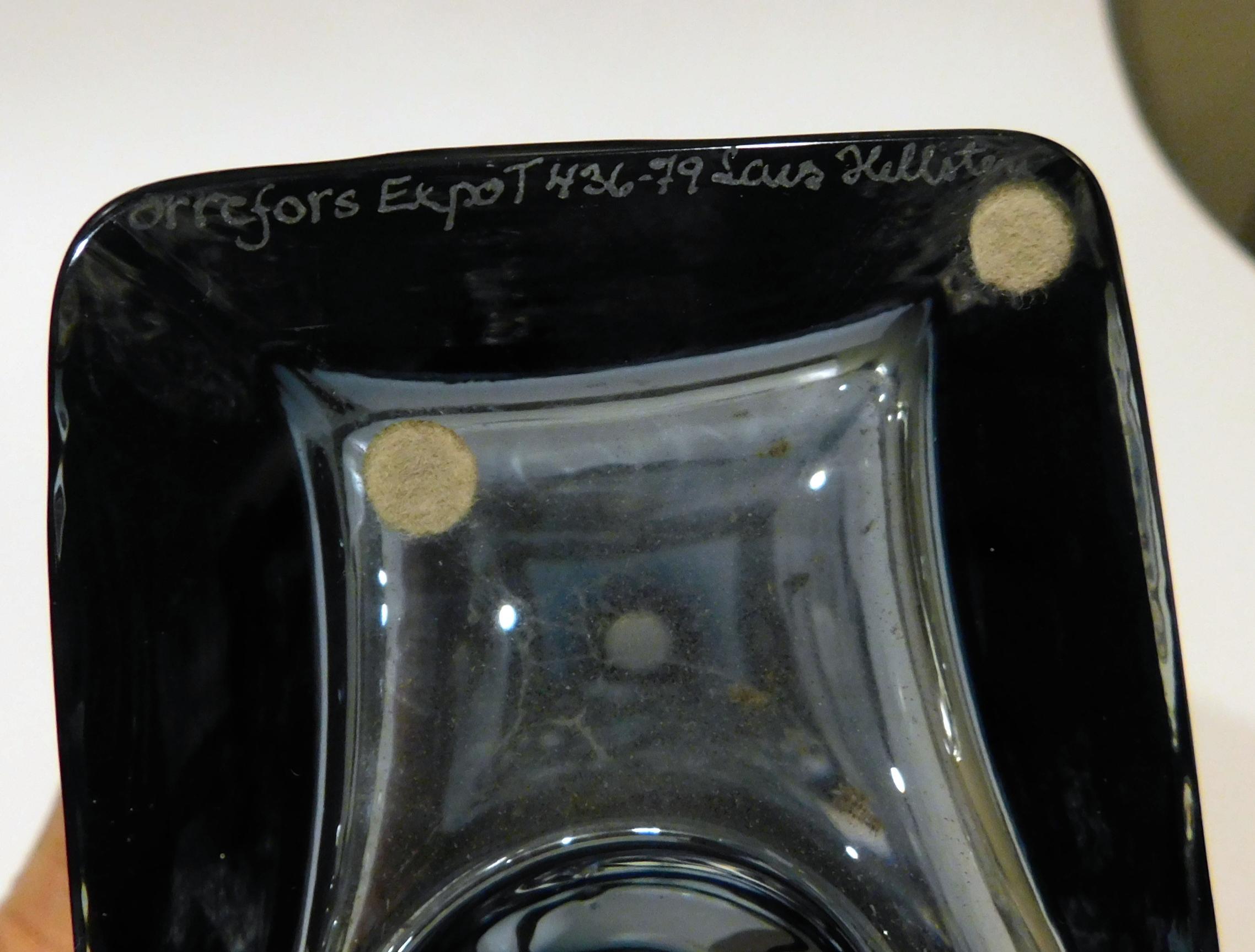 Lars Hellsten Orrefors Glass Vase in Smoky Blue-Grey, 1979 For Sale 2