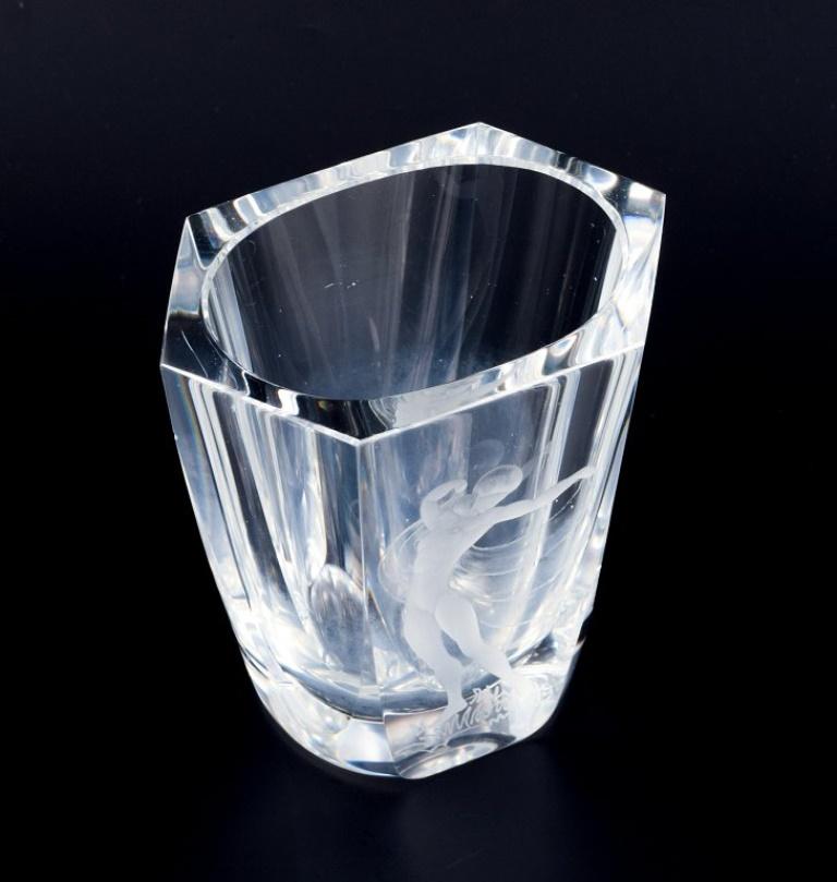Art Glass Lars Kjellander for Kosta, Sweden, art glass vase in clear glass. 1930s For Sale