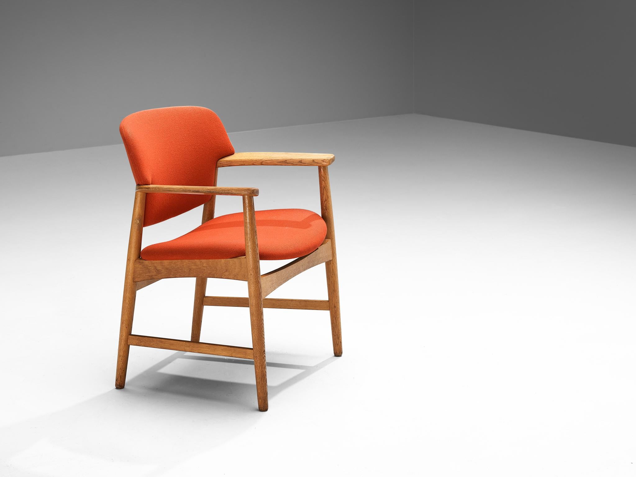 Chaise de salle à manger en chêne Larsen & Bender-Madsen pour Fritz Hansen  Bon état - En vente à Waalwijk, NL