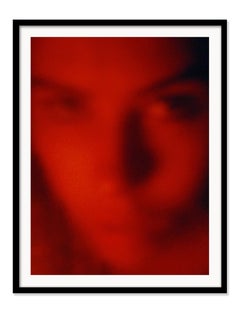 "Caroline (LED)" (FRAMED) Fotografia 40" x 30" in edizione di 3 di Larsen Sotelo