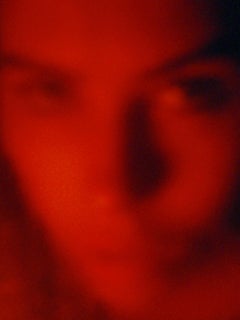 Photographie Caroline (LED) 40" x 30" en édition 3/3 de Larsen Sotelo