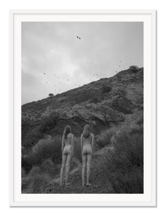 "Deux oiseaux" Photographie en noir et blanc 56" x 40" en édition 1/3 par Larsen Sotelo
