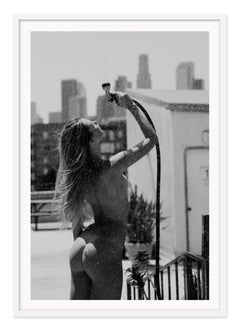 "Nunca llueve en LA" Fotografía de desnudo 36" x 24" en Ed. 1/15 de Larsen Sotelo