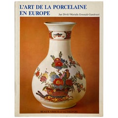 Vintage L'art de la Porcelaine en Europe Book, 1984