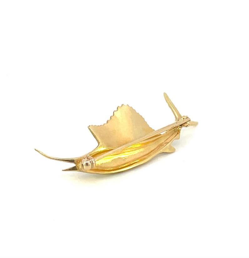 Contemporary  Larter 1950s 18k Yellow Gold Swordfish Pin W/ Blue Sapphire Eyes For Sale