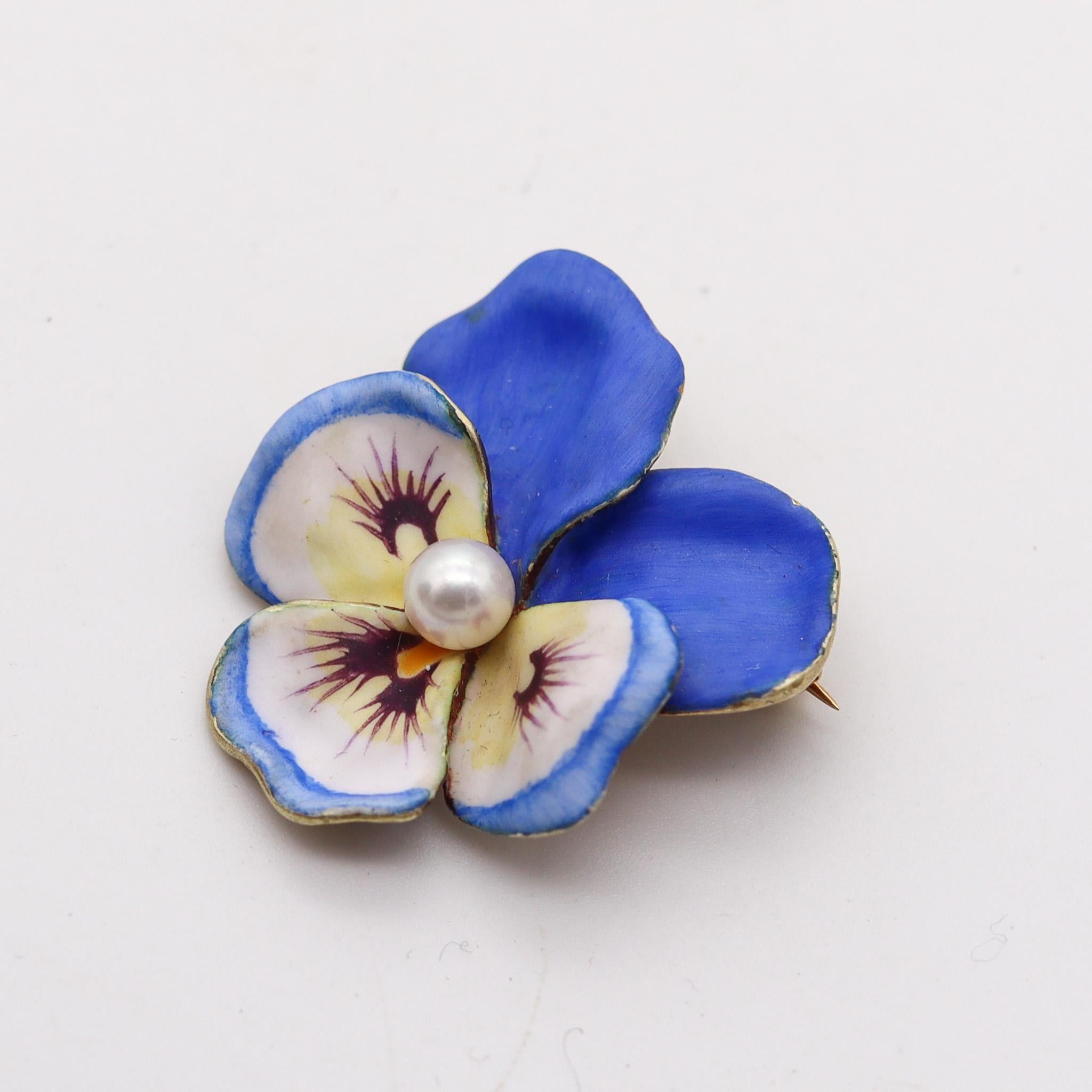 Round Cut Larter & Sons 1900 Art Nouveau Enameled Pansy Flower Brooch In 14Kt Yellow Gold For Sale