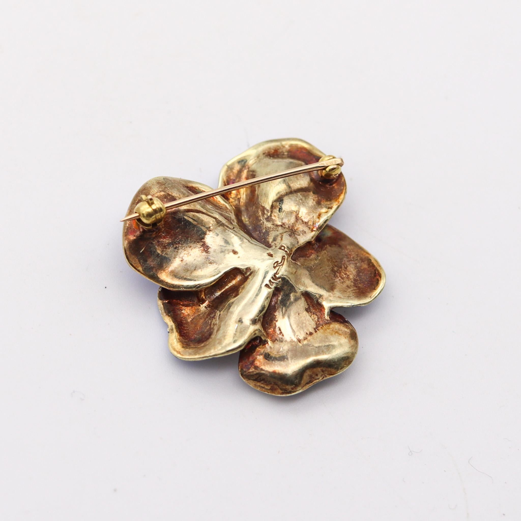 Larter & Sons 1900 Art Nouveau Enameled Pansy Flower Brooch In 14Kt Yellow Gold In Excellent Condition In Miami, FL