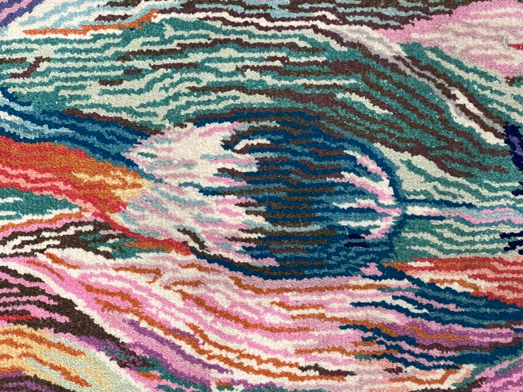 Wool Craftsmanship meets fashion: handmade rug Missoni decor Tulip '93 For Sale