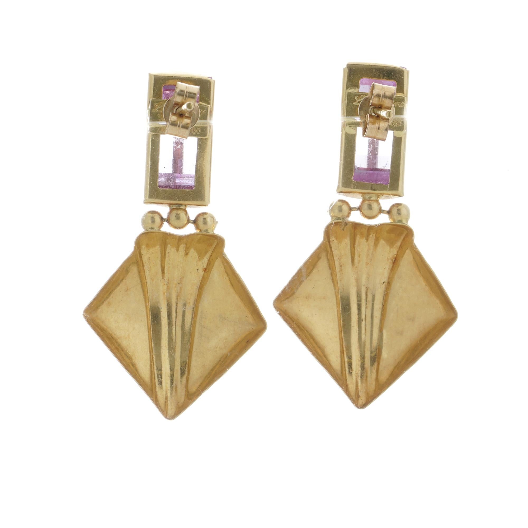 L'Artigiano vintage 18kt. yellow gold pair of stud drop earrings with rock crystal. 
Made in Italy, circa 1970 - 1980's 
Hallmarked with 750, Italian hallmarks, L'Artigiano mark.  

Dimensions -
Weight: 9.00 grams
Earring size: 3.5 x 2 x  0.5 cm