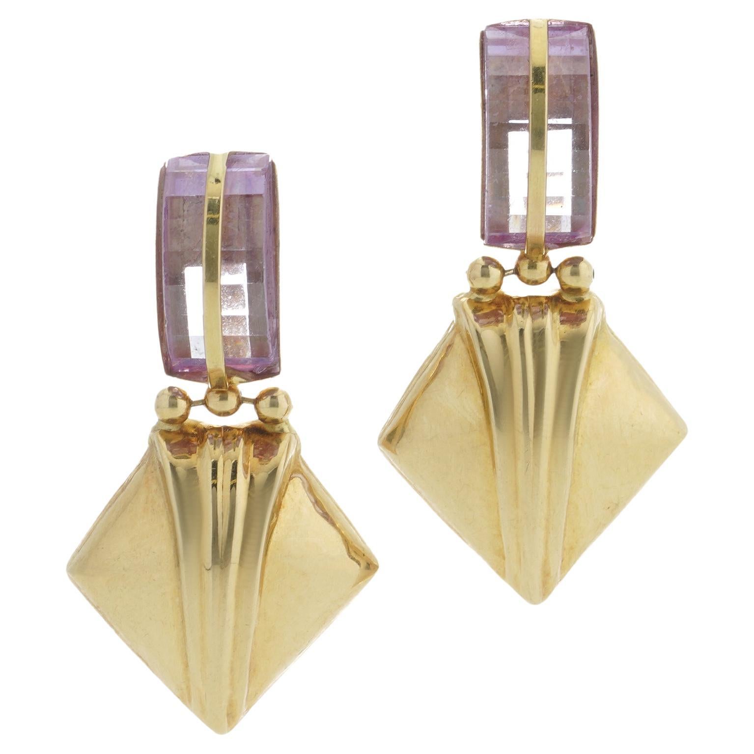 L'Artigiano 18kt. yellow gold pair of stud drop earrings with rock crystal  For Sale