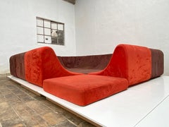 Divano modulare 'Pool' di Las Vegas ordinato su misura da Colani, inclusa la tappezzeria