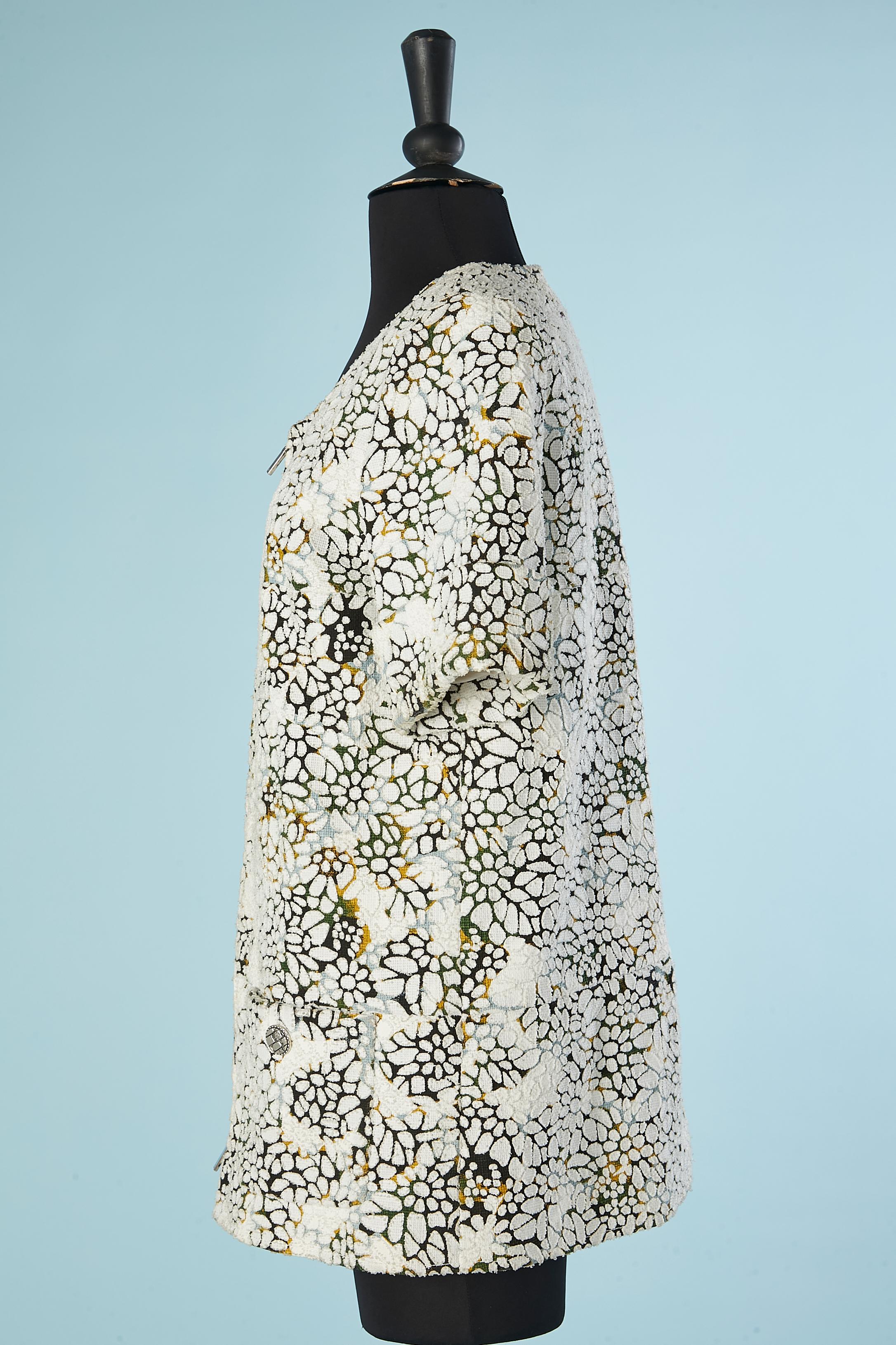 Women's Laser-cut white cotton flower appliqué summer jacket Chanel  For Sale