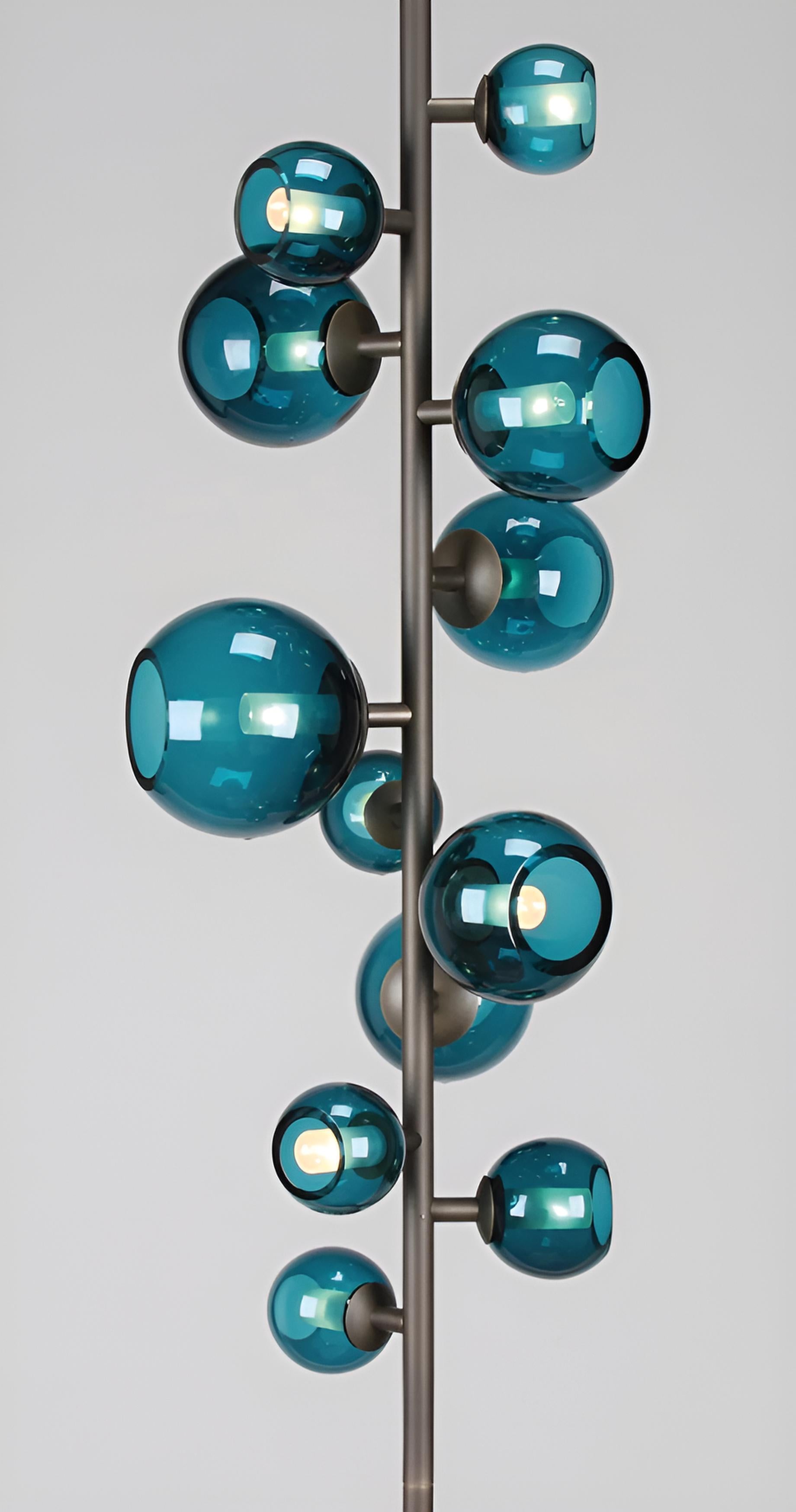 Moderno Lampada da terra Totem Last Night di Damien Langlois-Meurinne in vendita